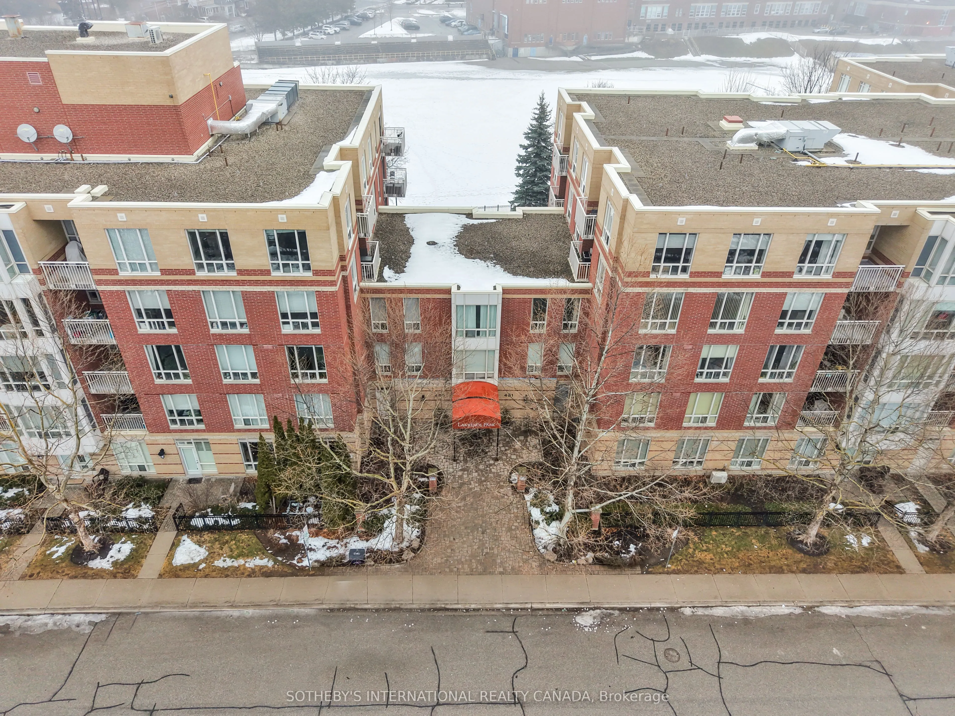 481 Rosewell Avenue #407