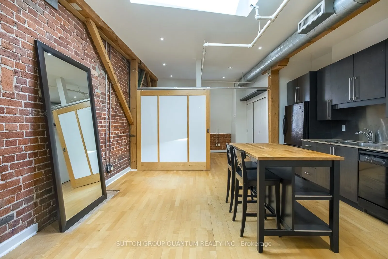 81A Front Street E #413