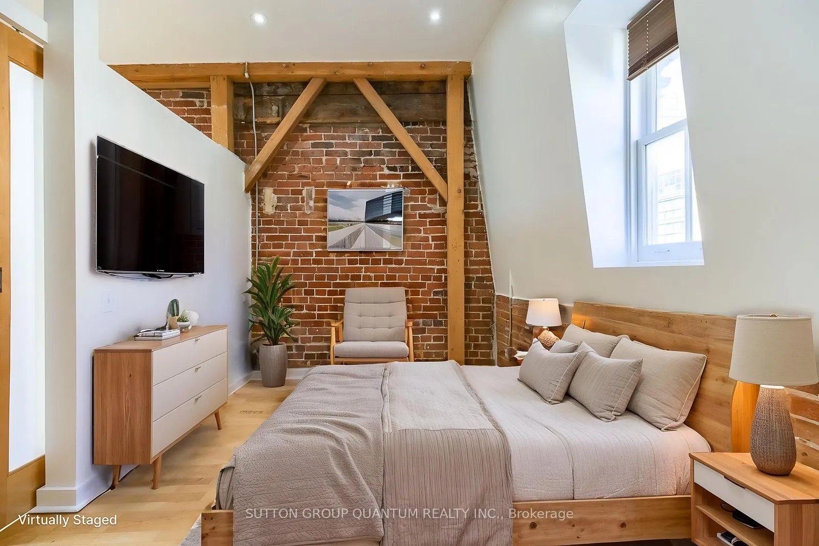 81A Front Street E #413