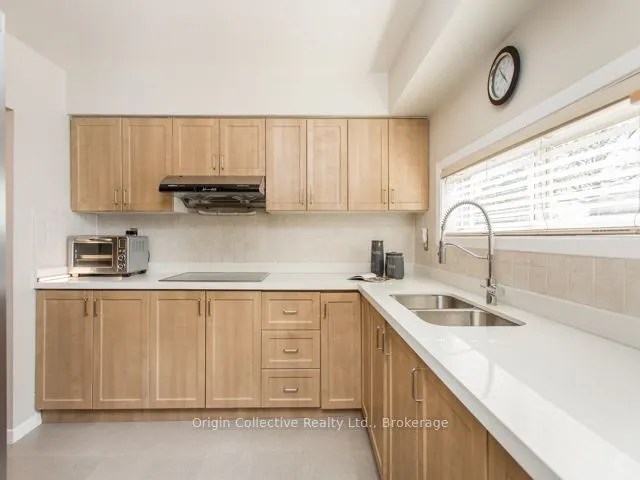 10 Esterbrooke Avenue #40