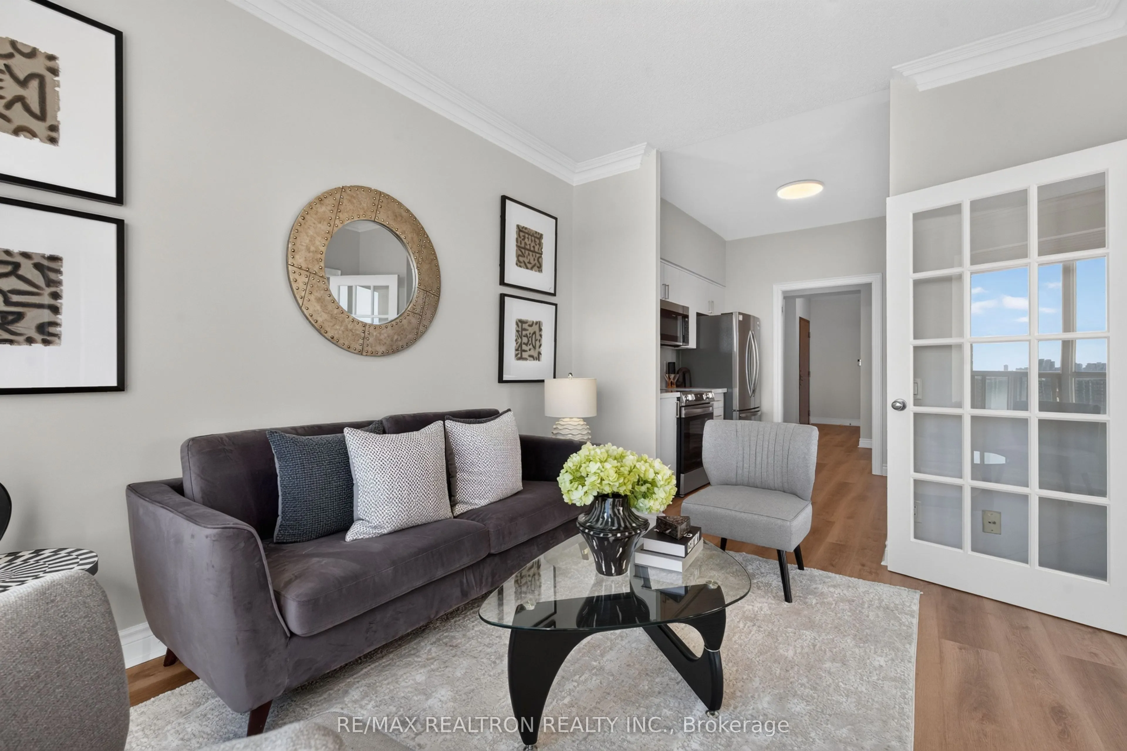 2 Clairtrell Road NW #LPH5