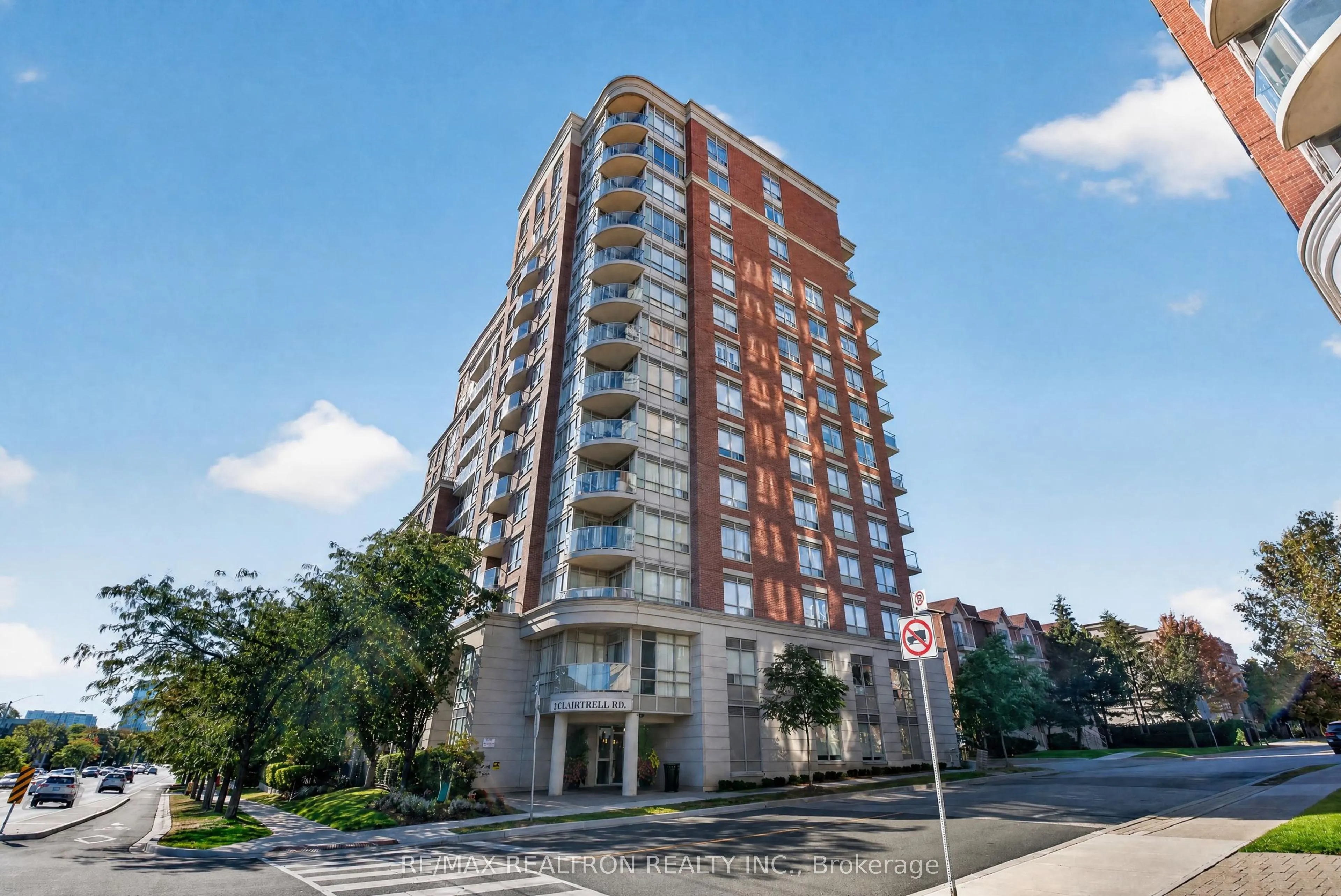 2 Clairtrell Road NW #LPH5