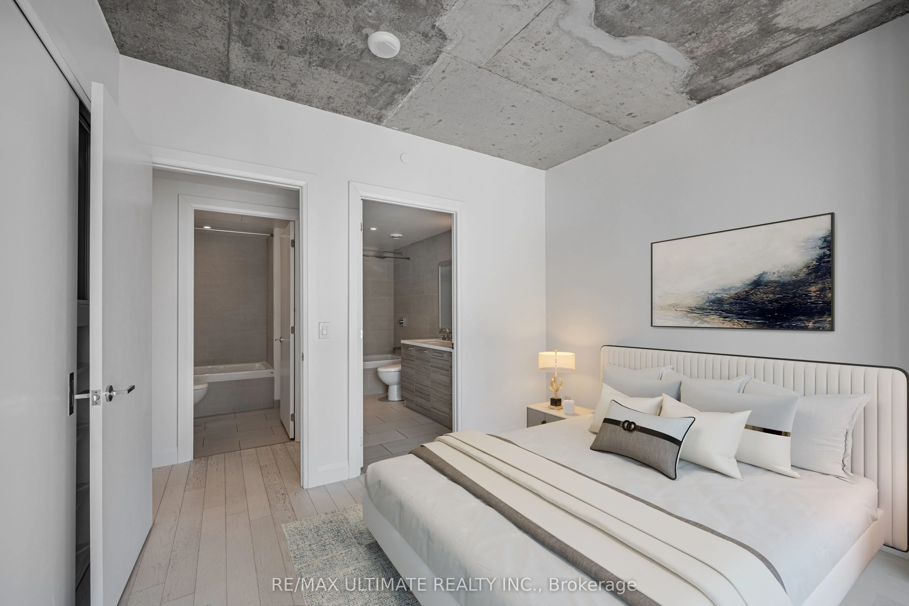 224 King Street W #1504