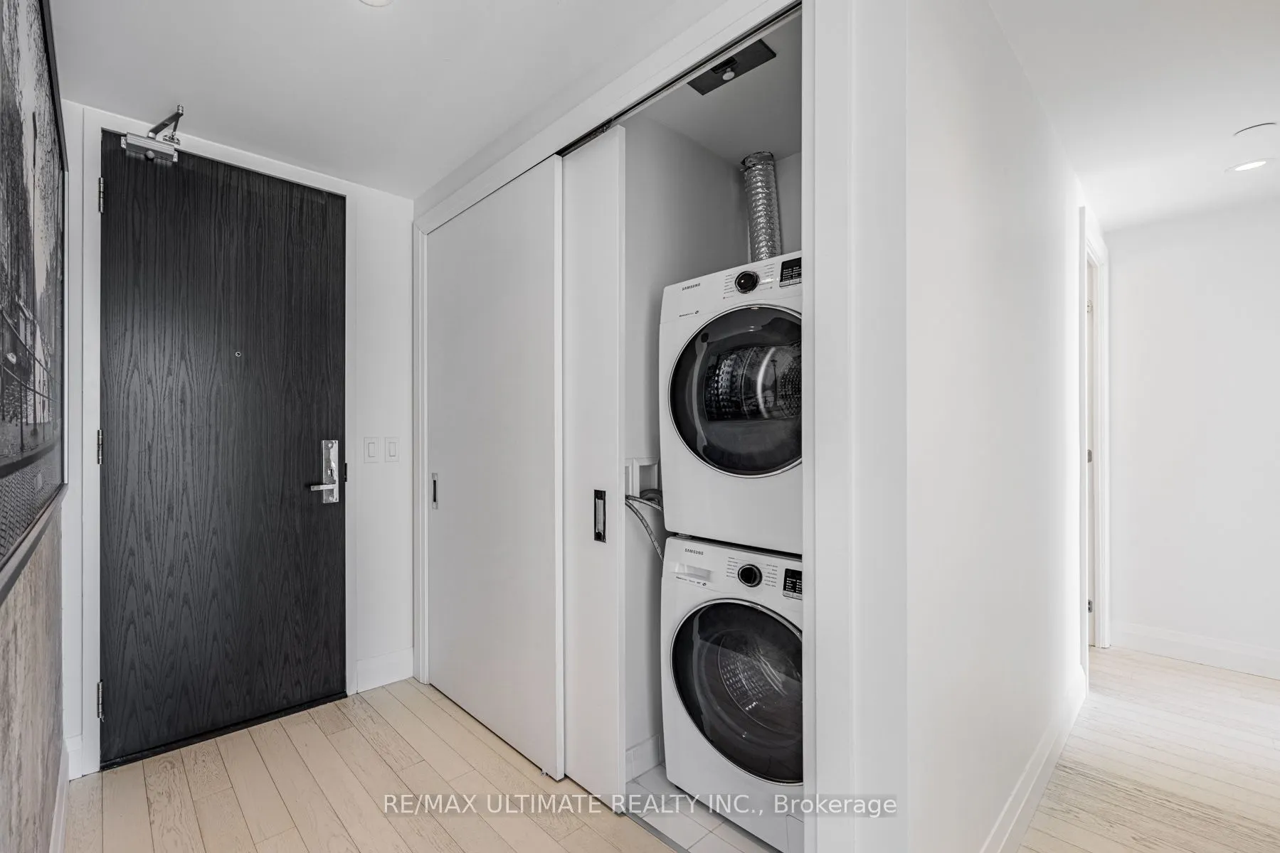 224 King Street W #1504