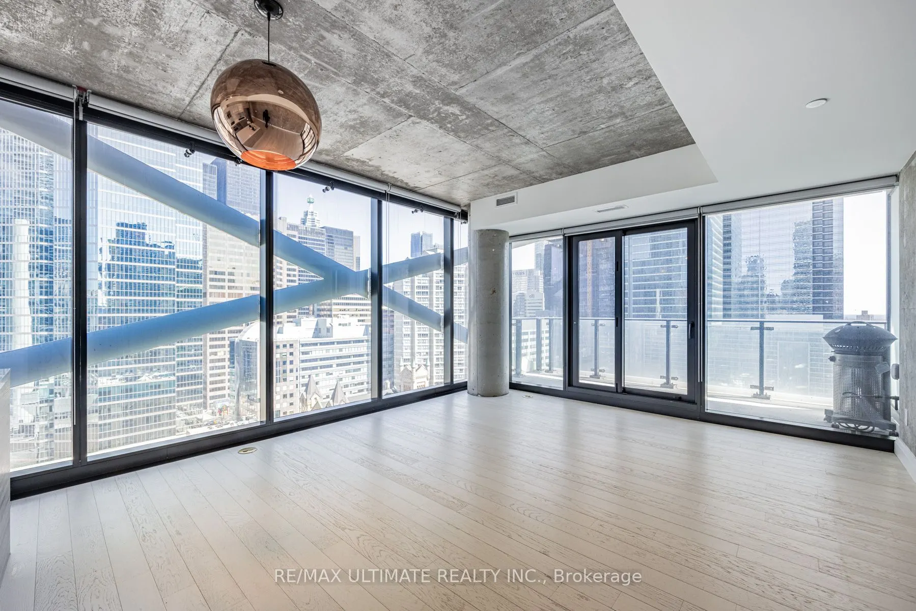 224 King Street W #1504