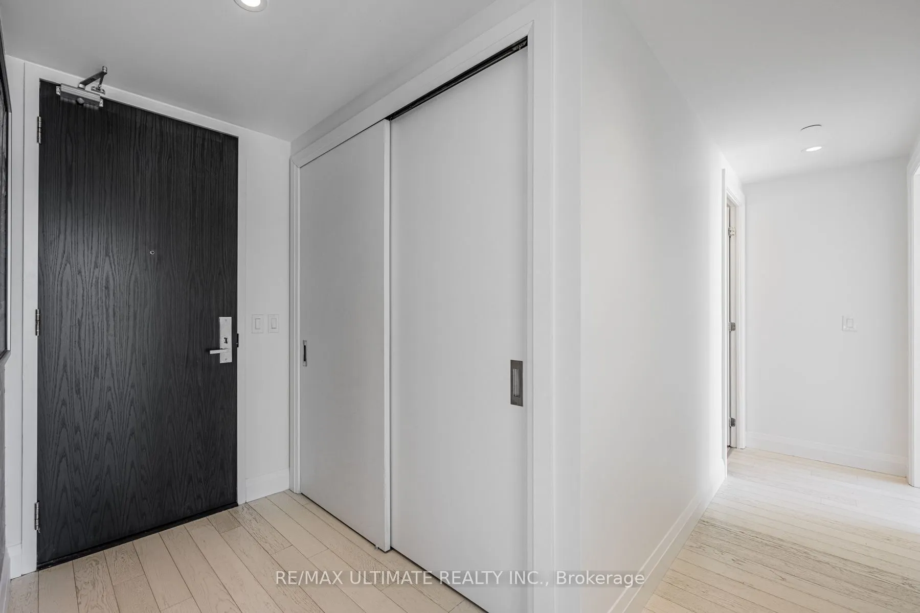 224 King Street W #1504
