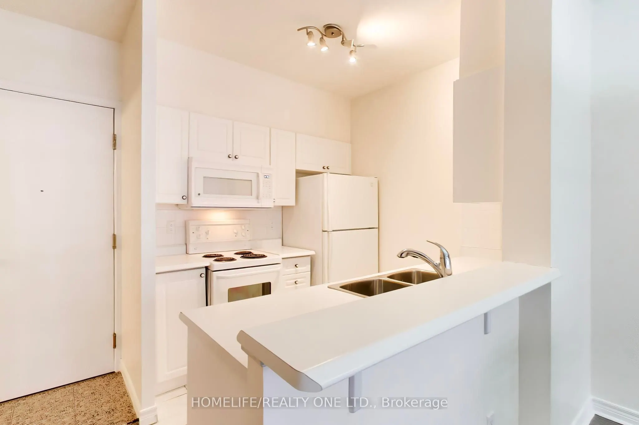 152 St Patrick Street #1105