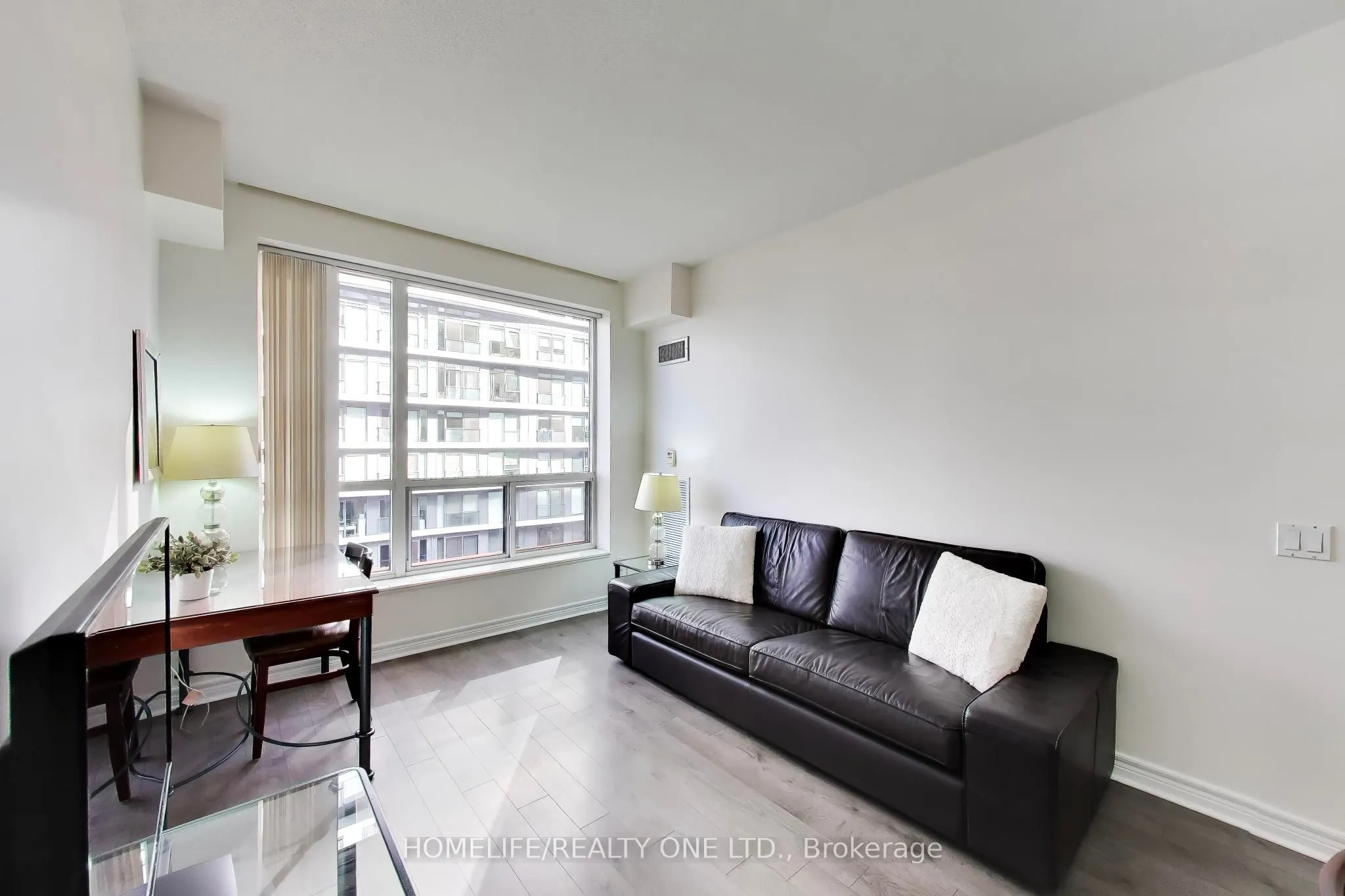 152 St Patrick Street #1105