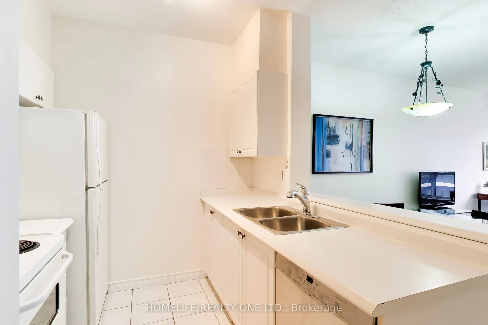 152 St Patrick Street #1105