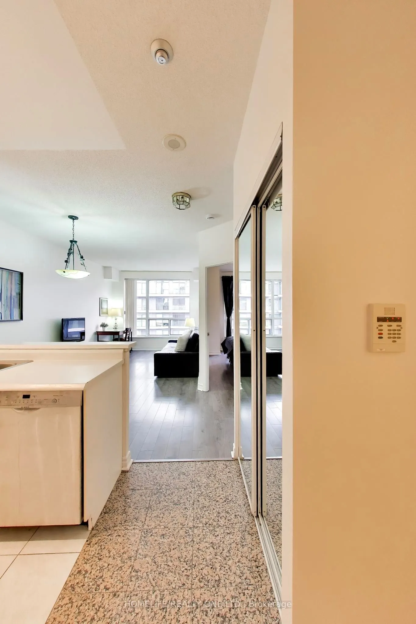 152 St Patrick Street #1105
