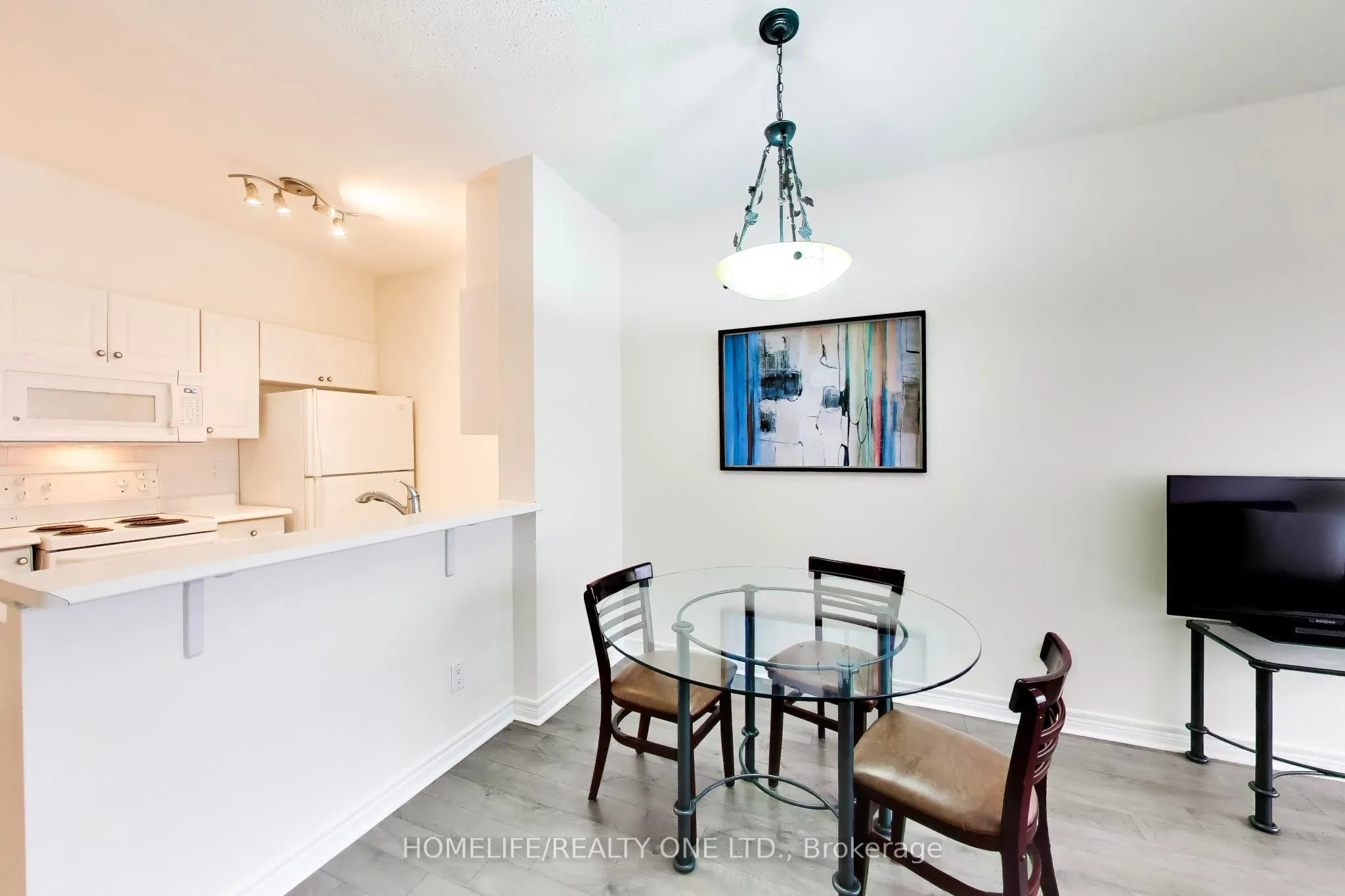 152 St Patrick Street #1105
