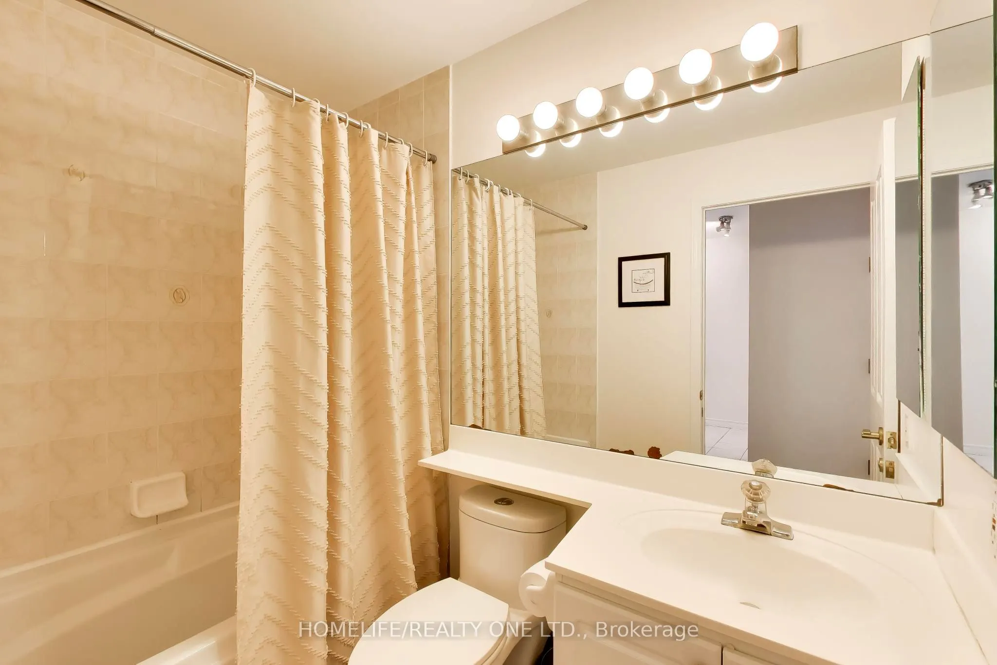 152 St Patrick Street #1105