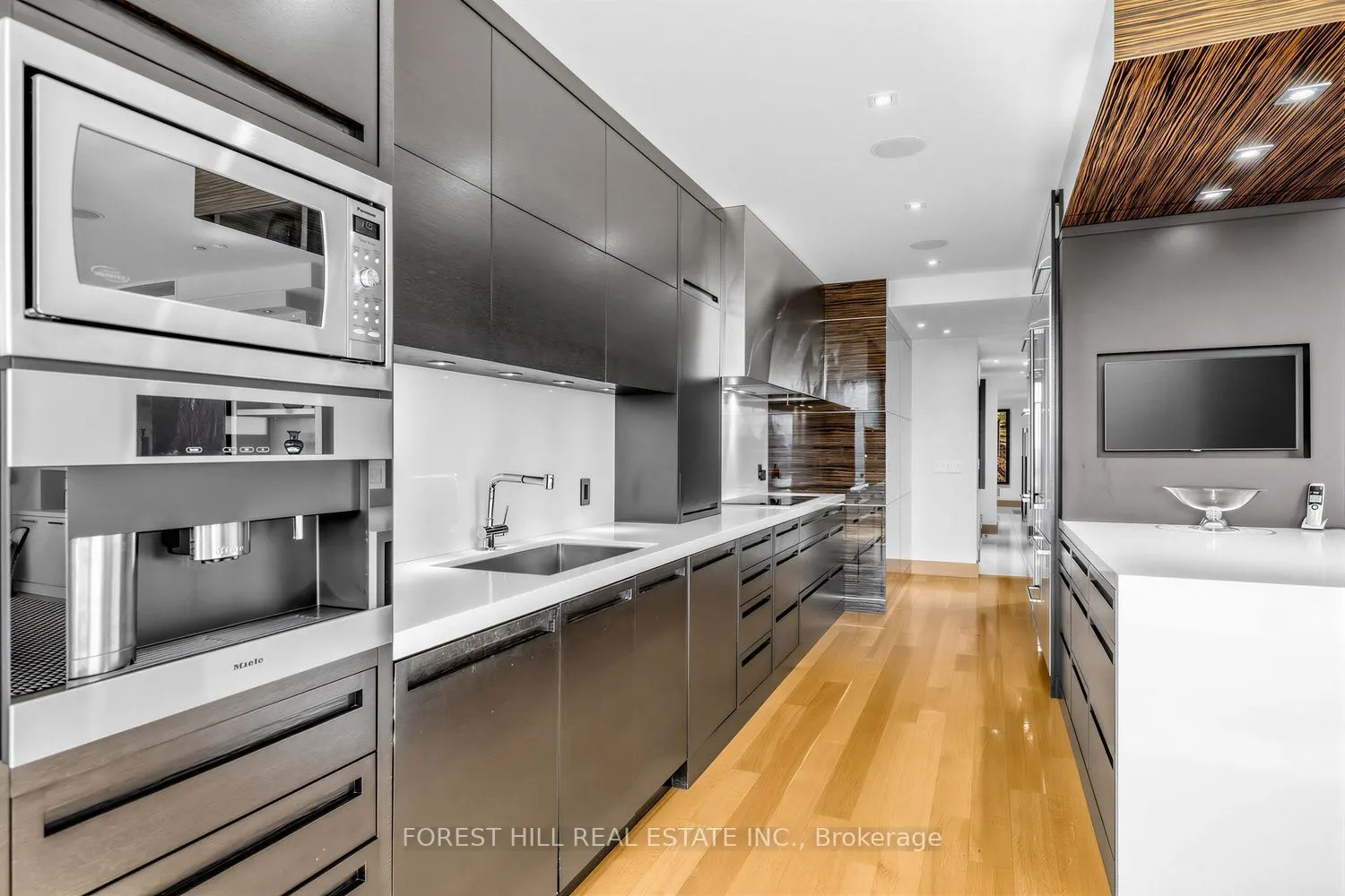625 Avenue Road #2003