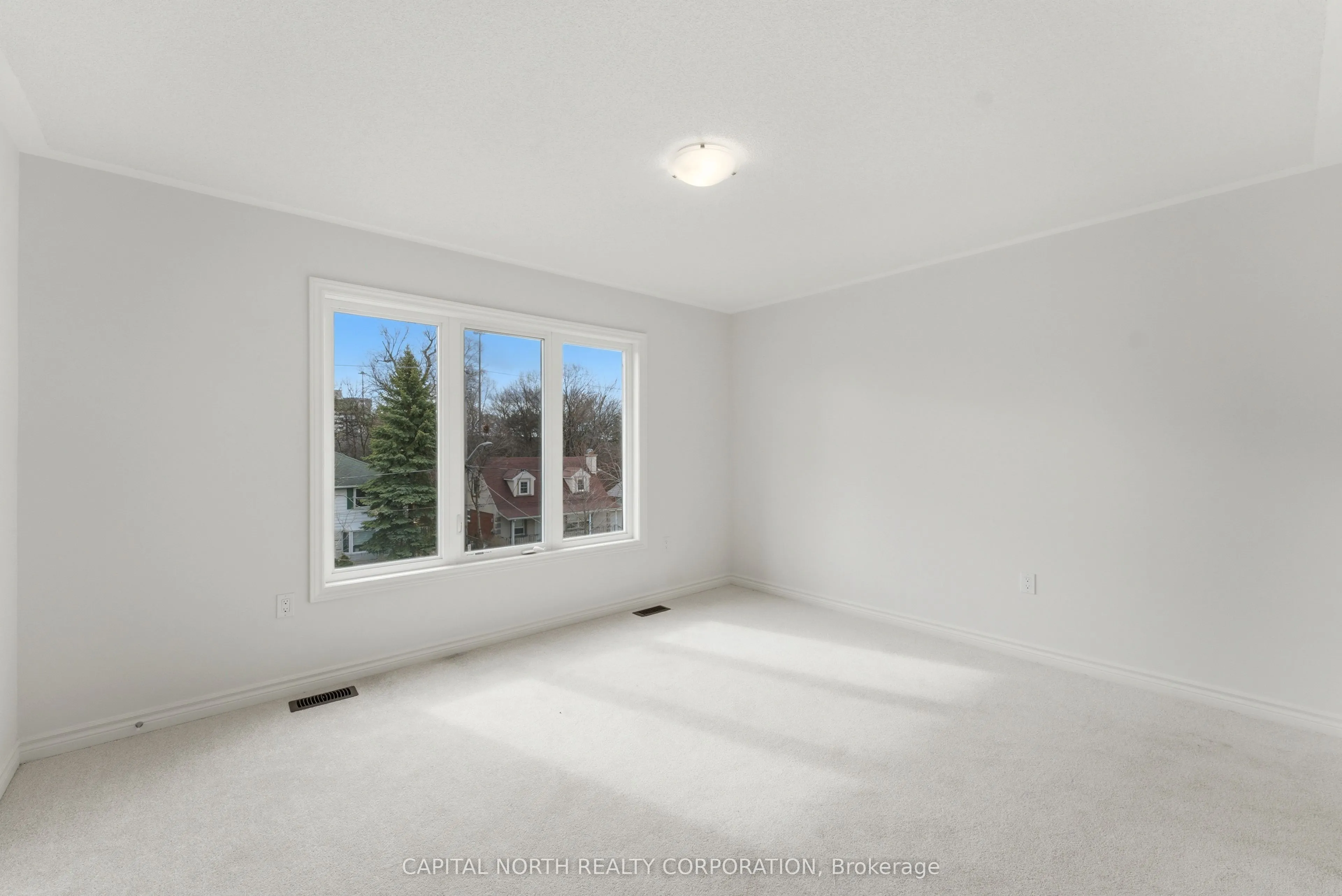 54B Touraine Avenue