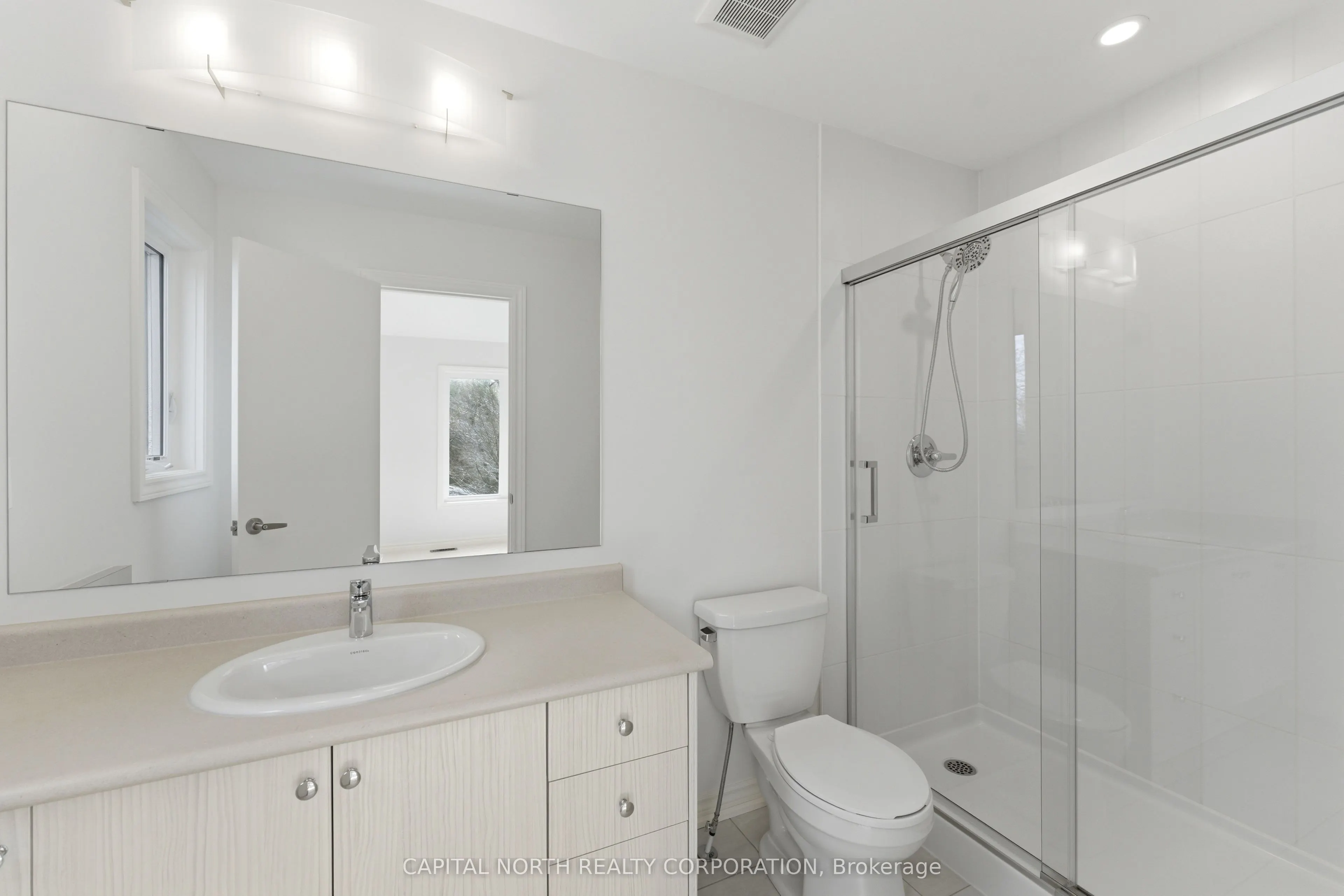 54B Touraine Avenue
