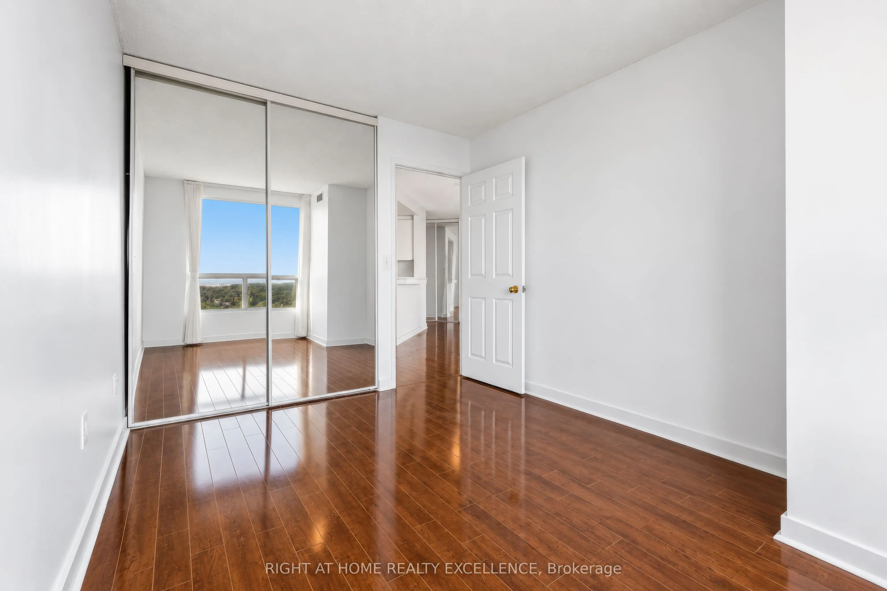 7 Concorde Place #3703