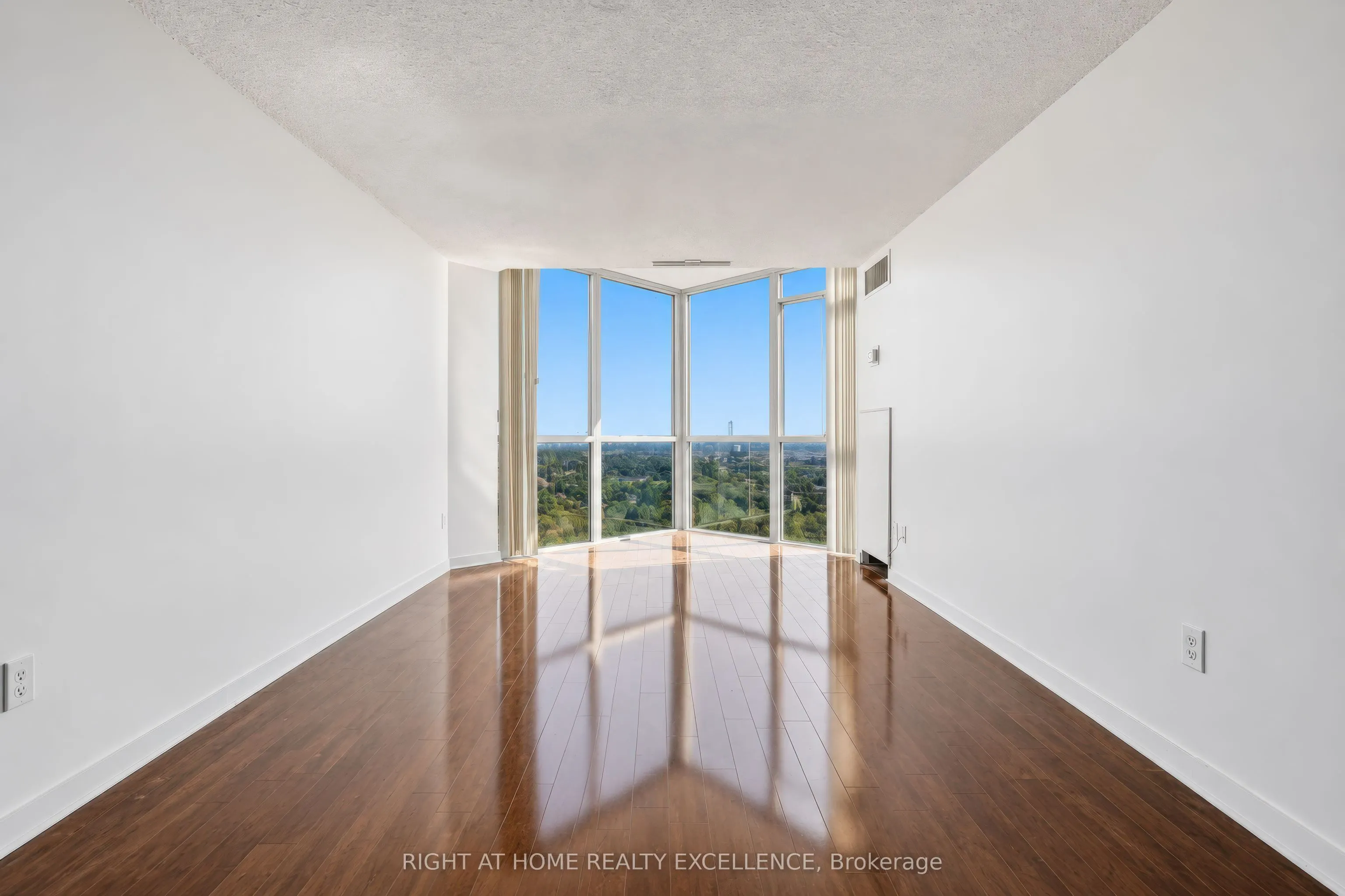 7 Concorde Place #3703