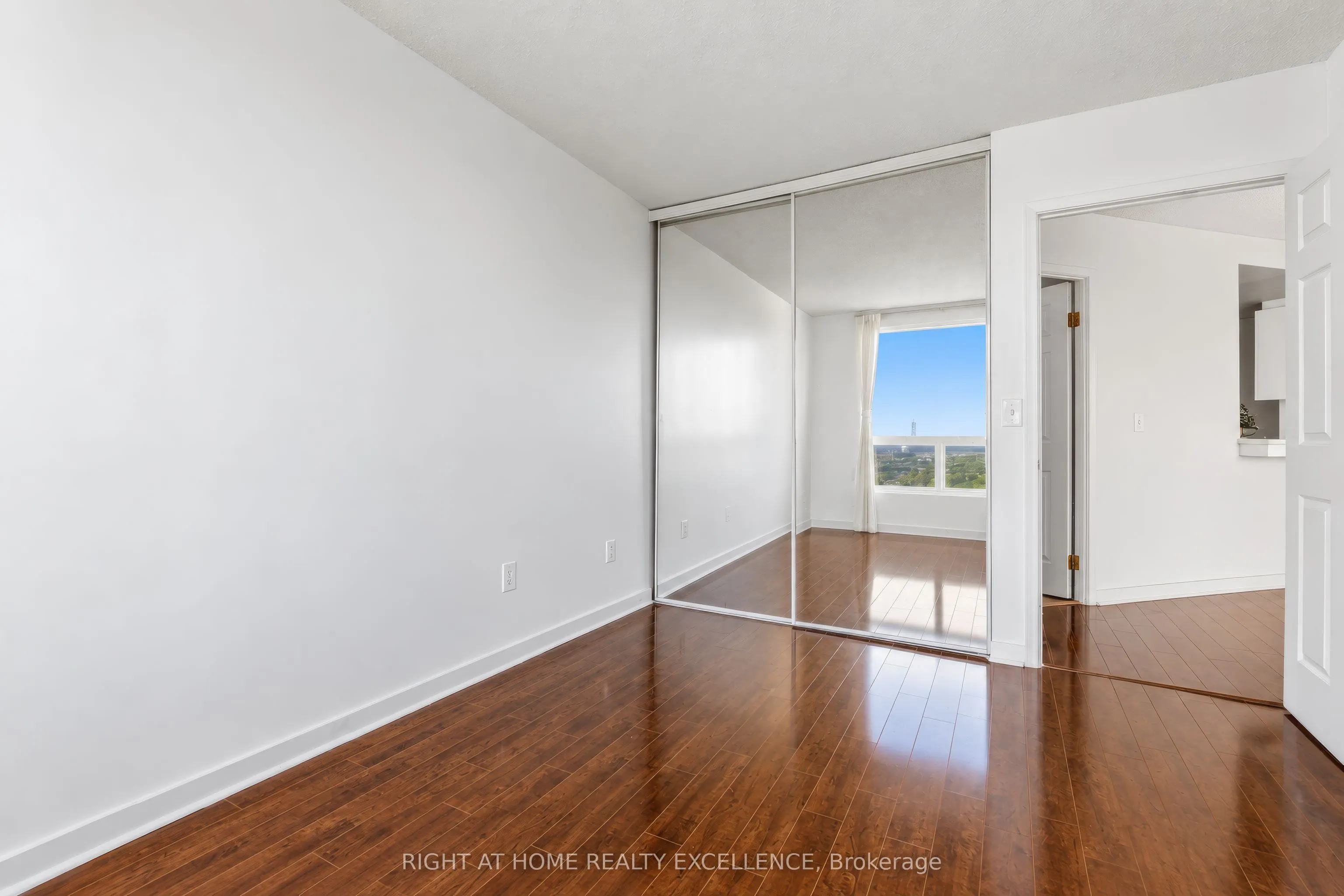 7 Concorde Place #3703