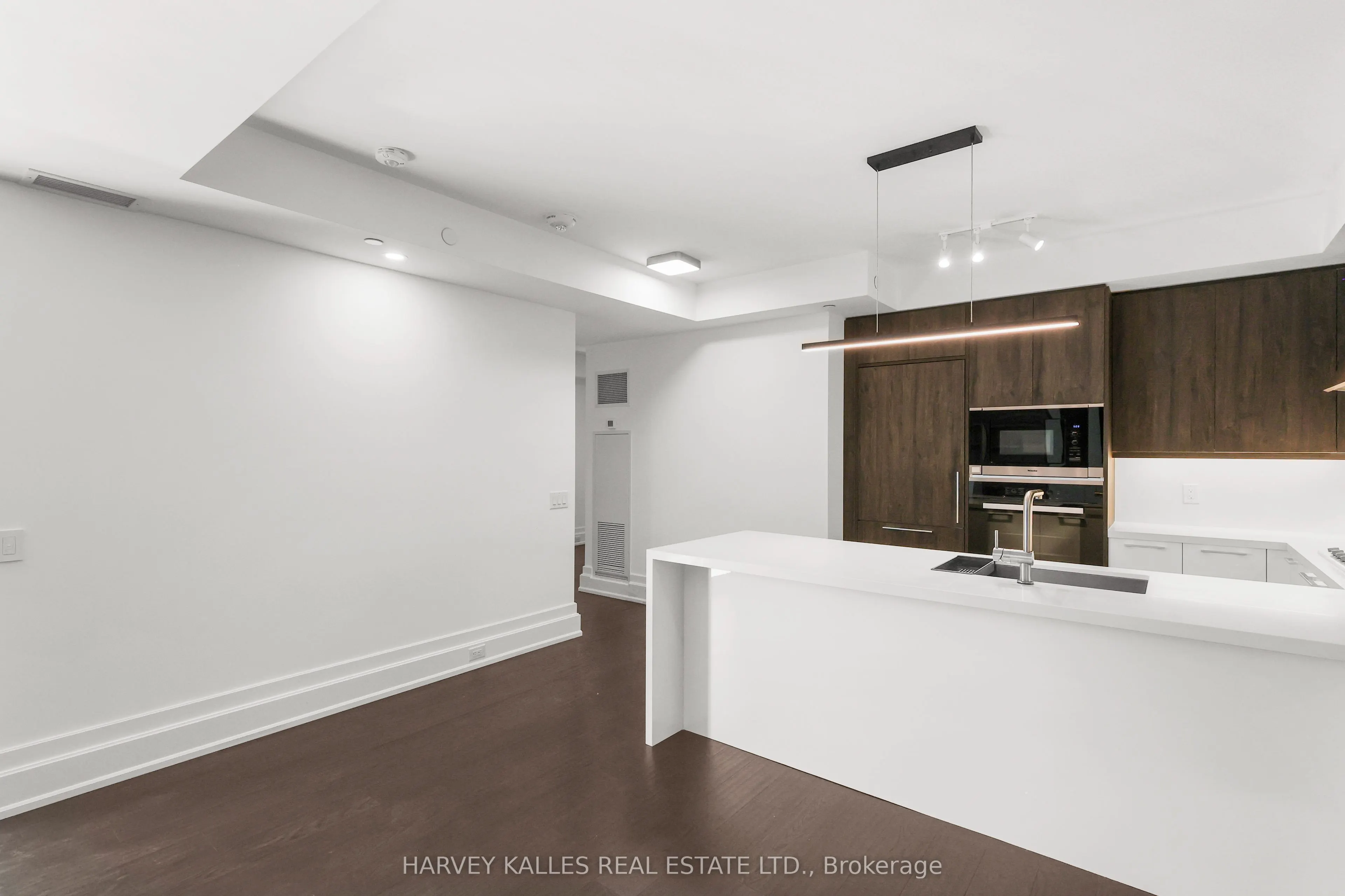3 Southvale Drive #401