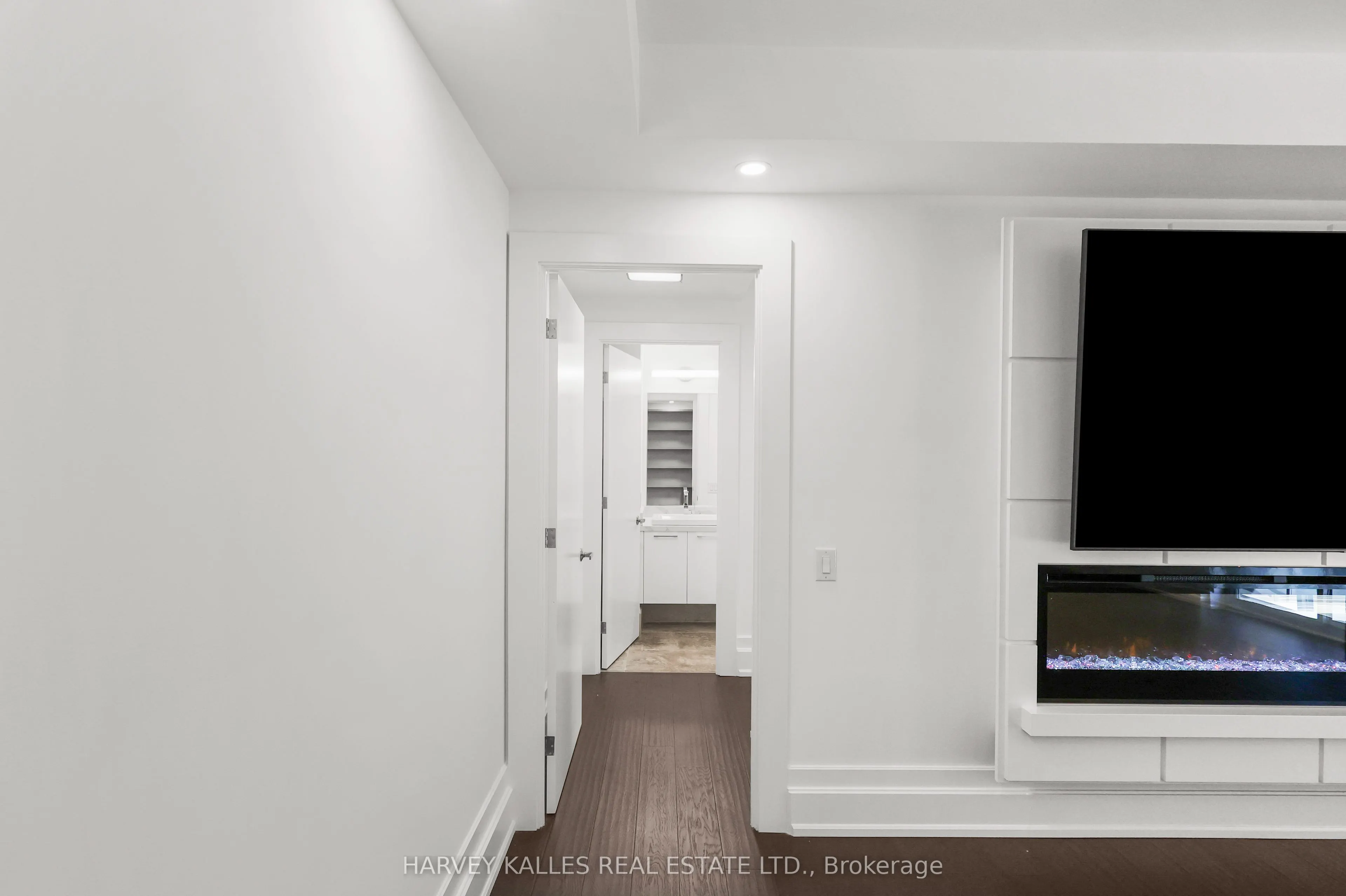 3 Southvale Drive #401