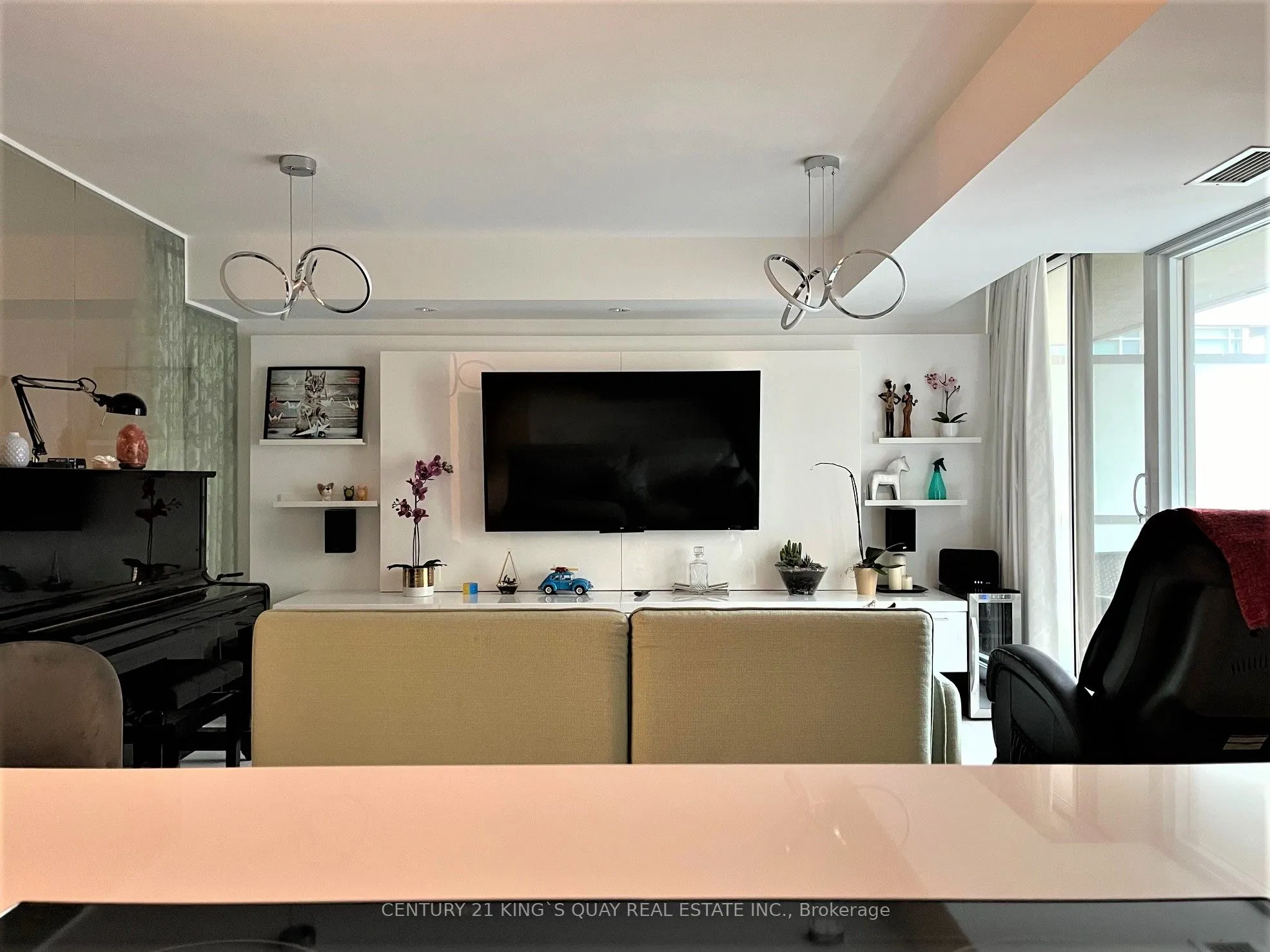 1 Bedford Road #516