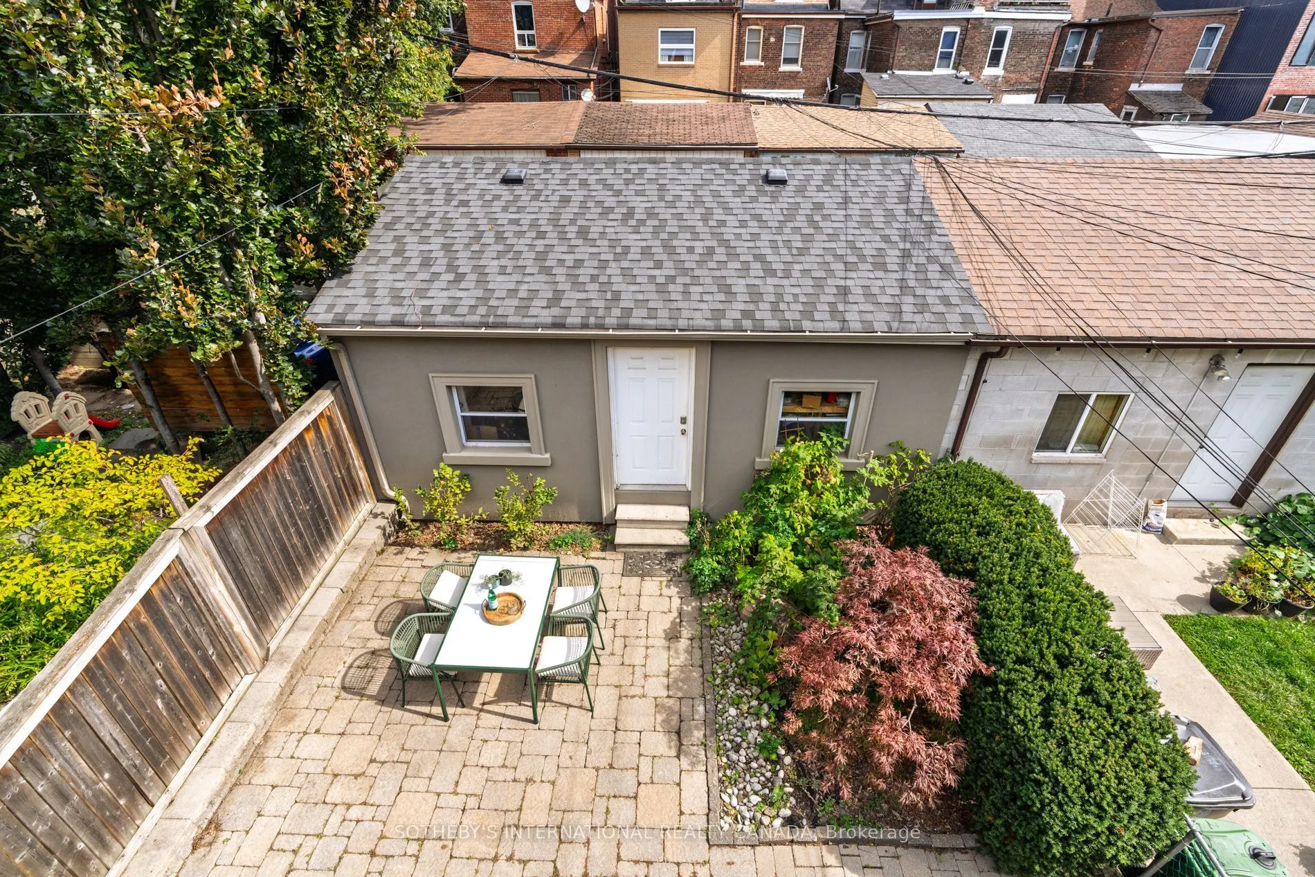 33 Beatrice Street
