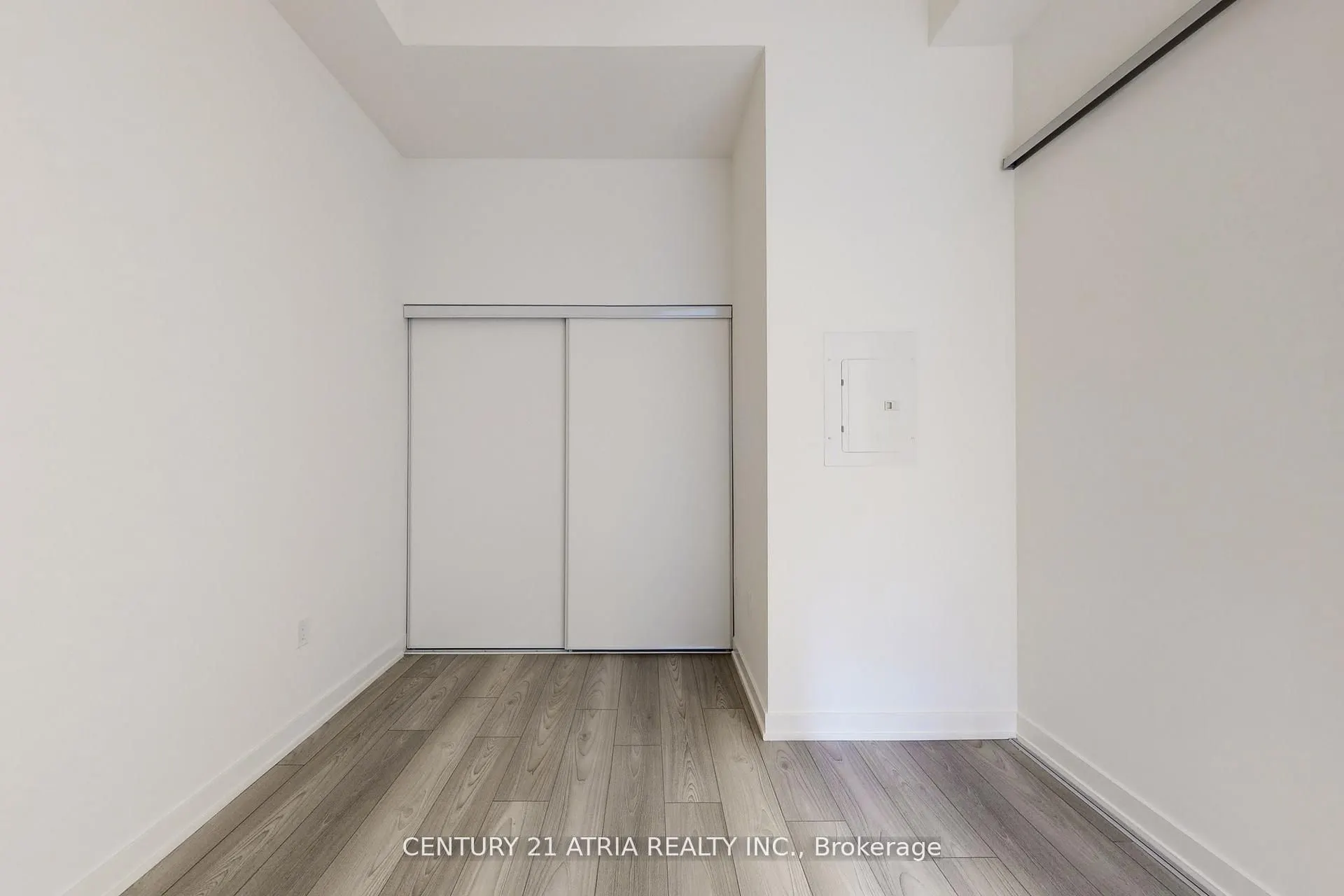 110 Broadway Avenue S #411