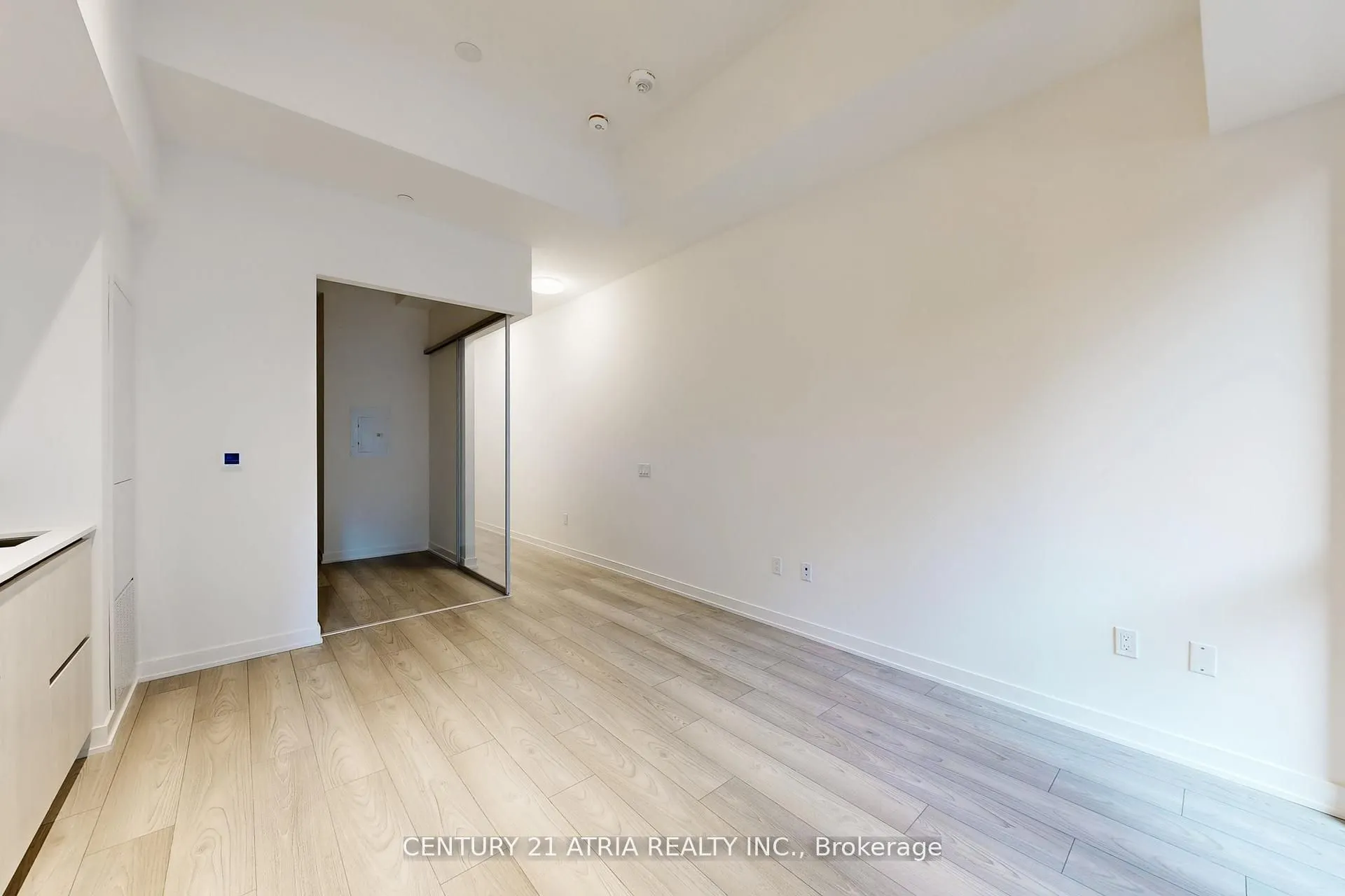110 Broadway Avenue S #411