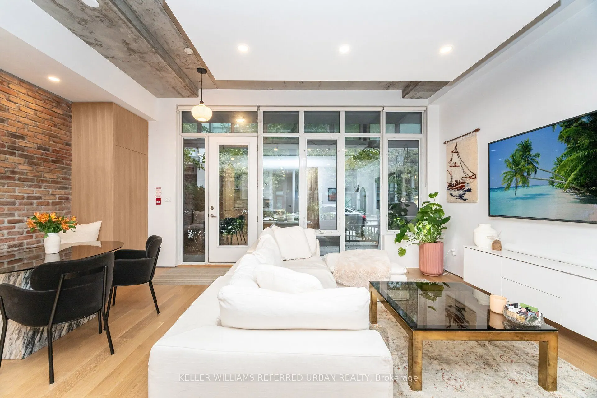 20 Stewart Street #103