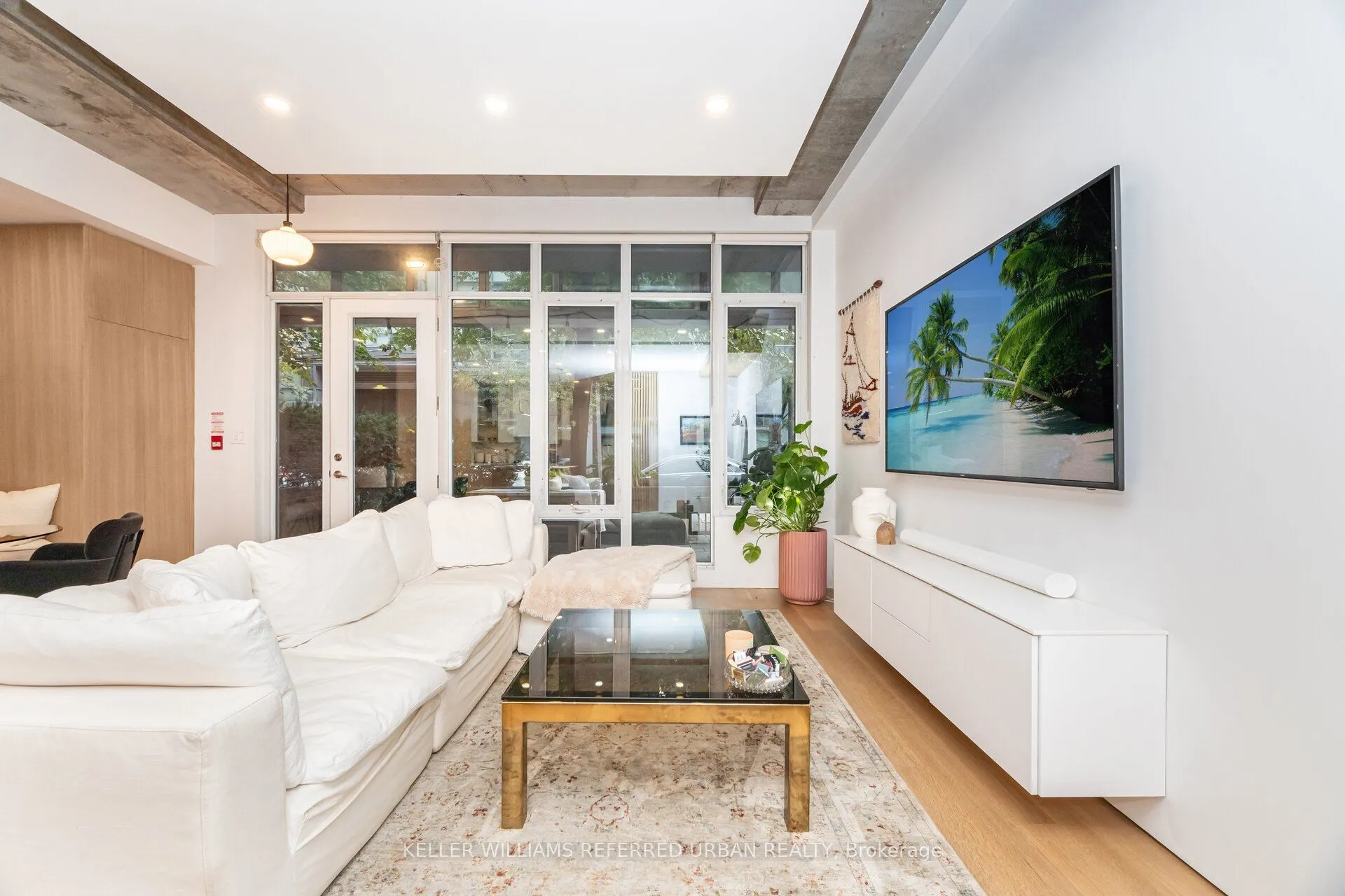 20 Stewart Street #103