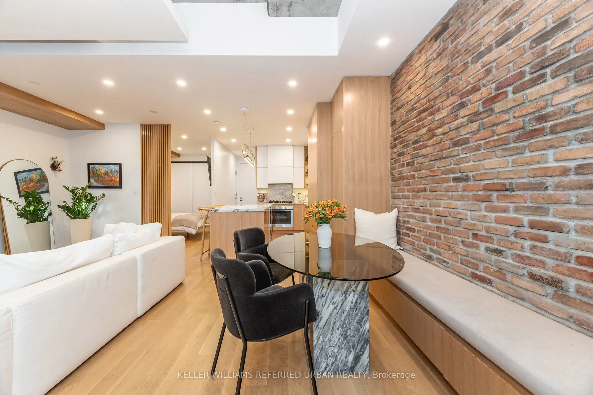 20 Stewart Street #103