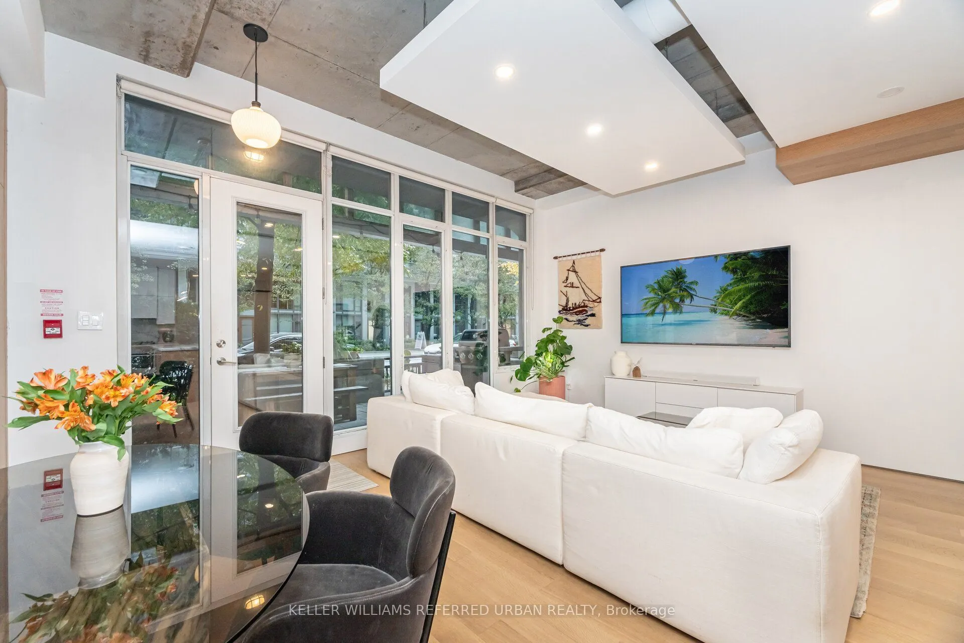 20 Stewart Street #103