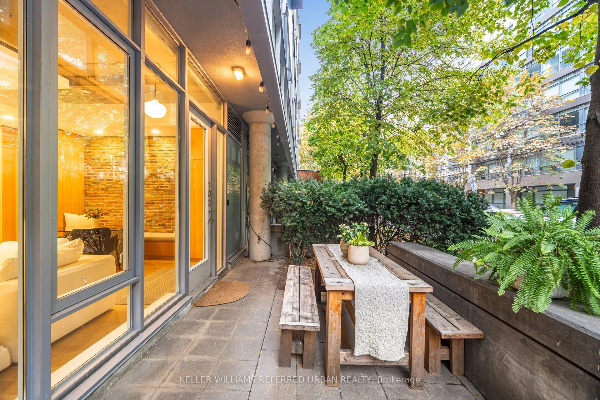 20 Stewart Street #103