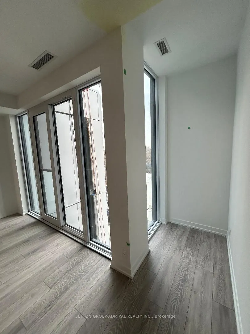 2020 Bathurst Street #917