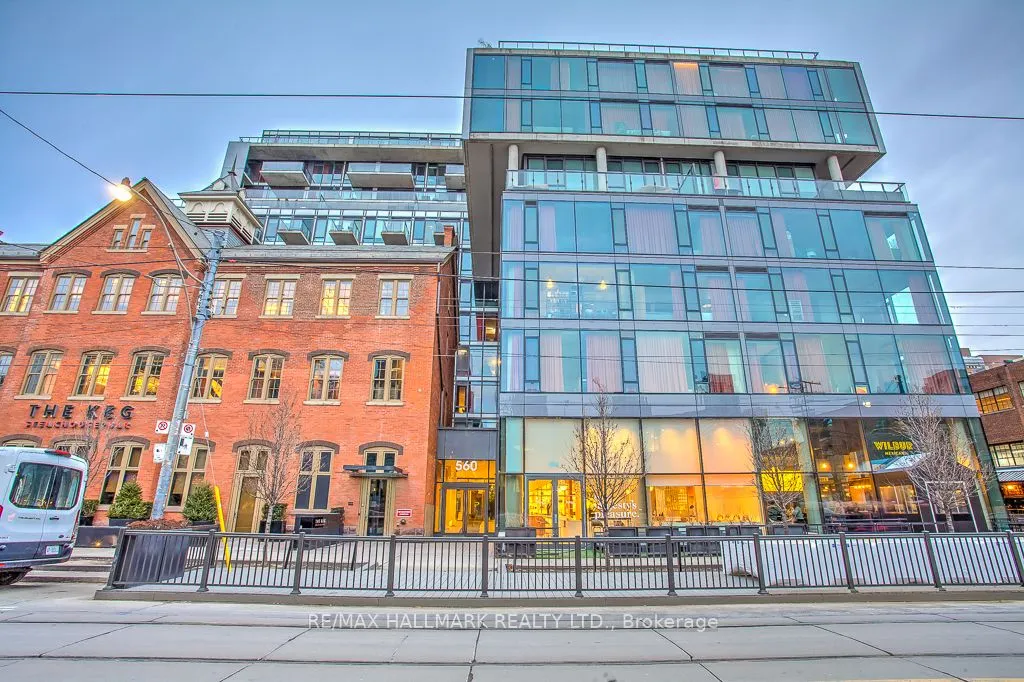 560 King Street W #419