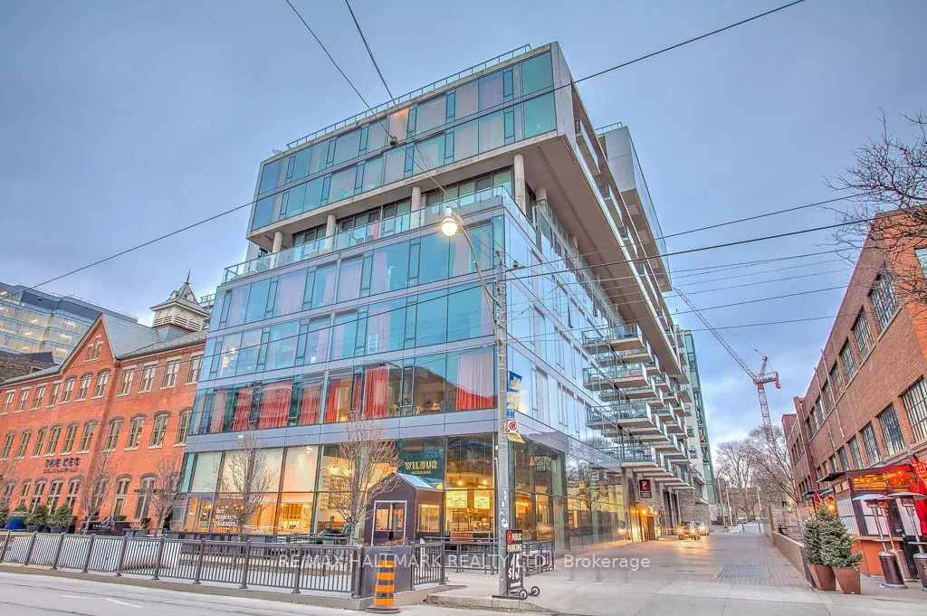 560 King Street W #419