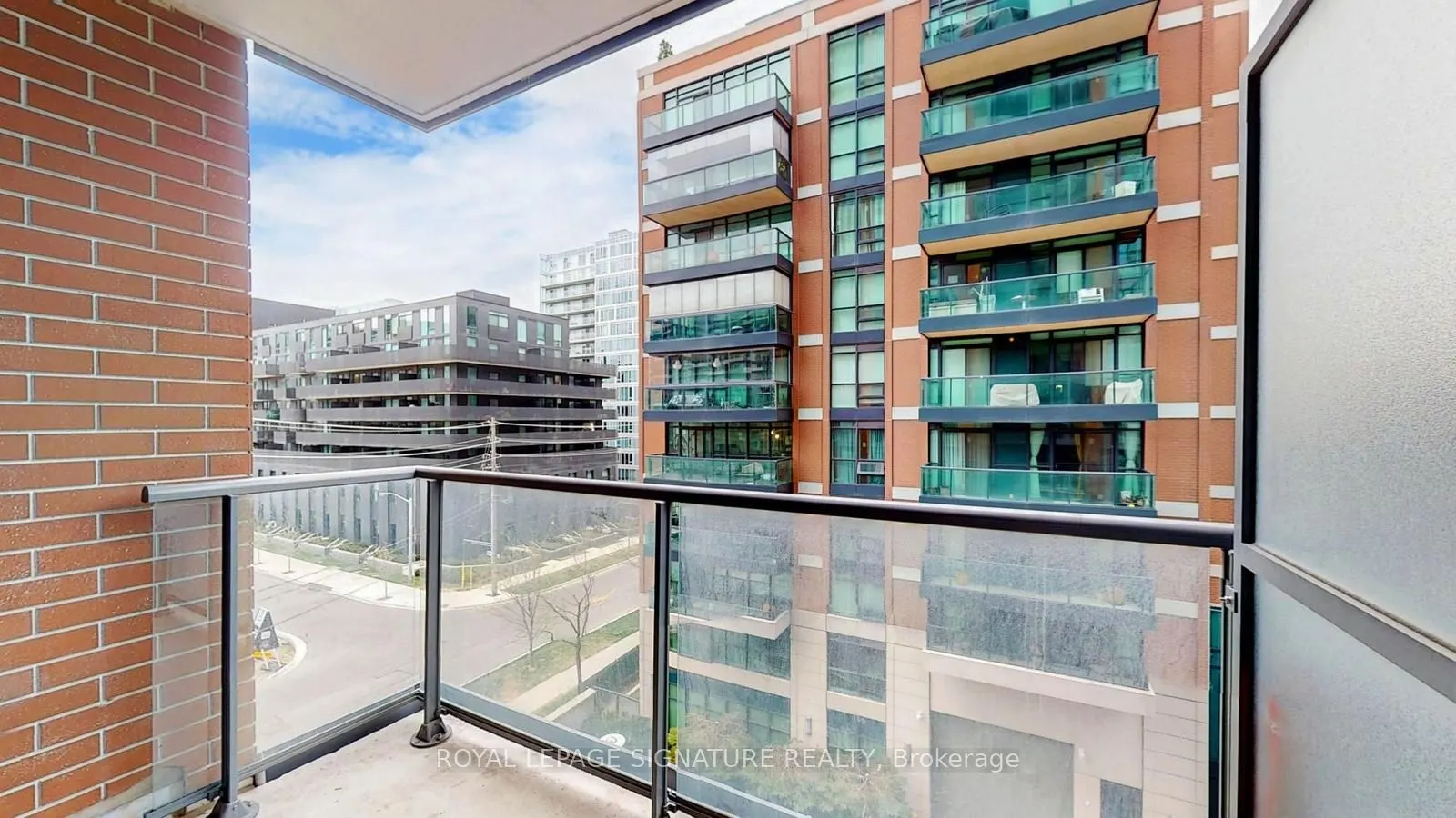 31 Tippett Road #543