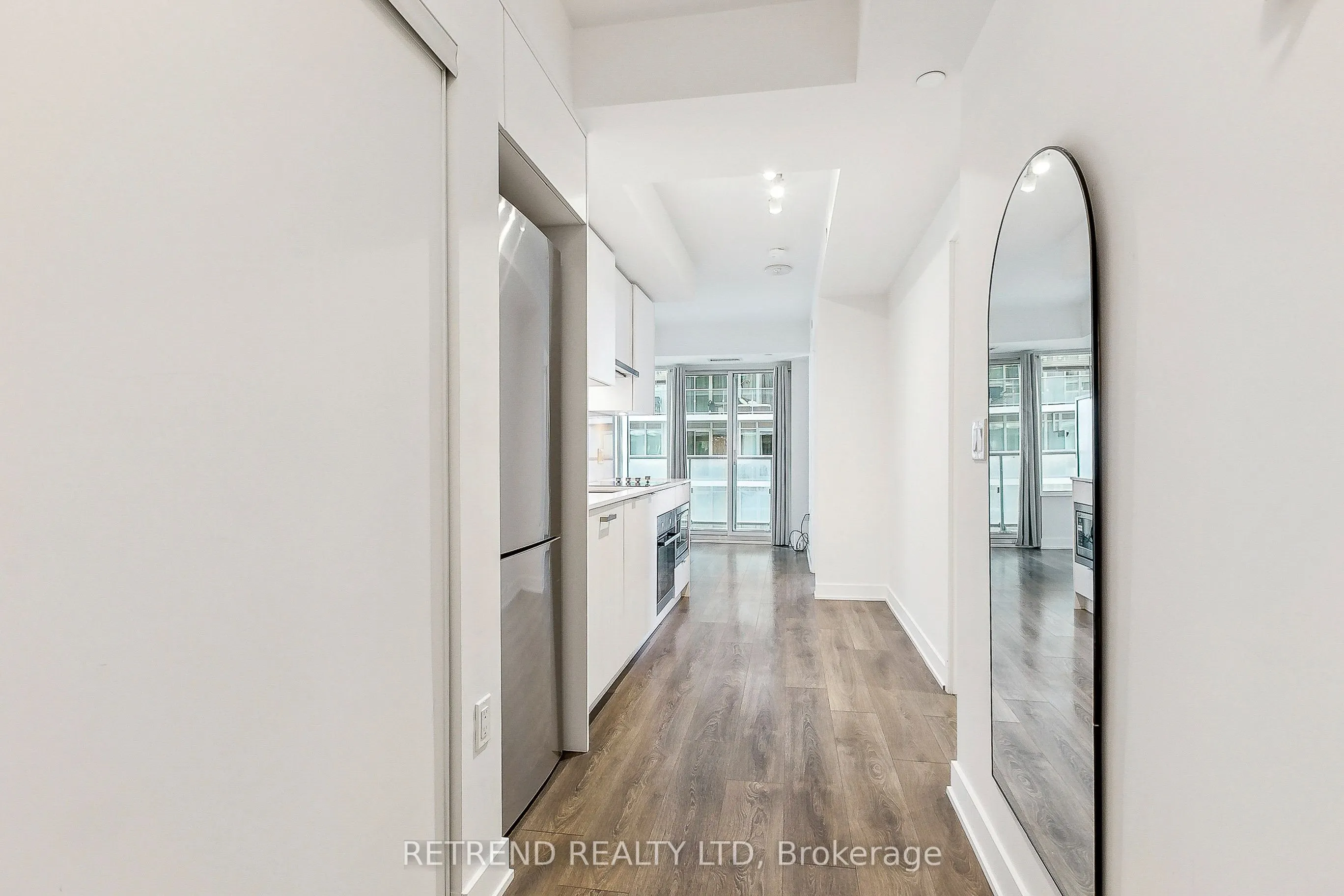 195 Redpath Avenue #1402