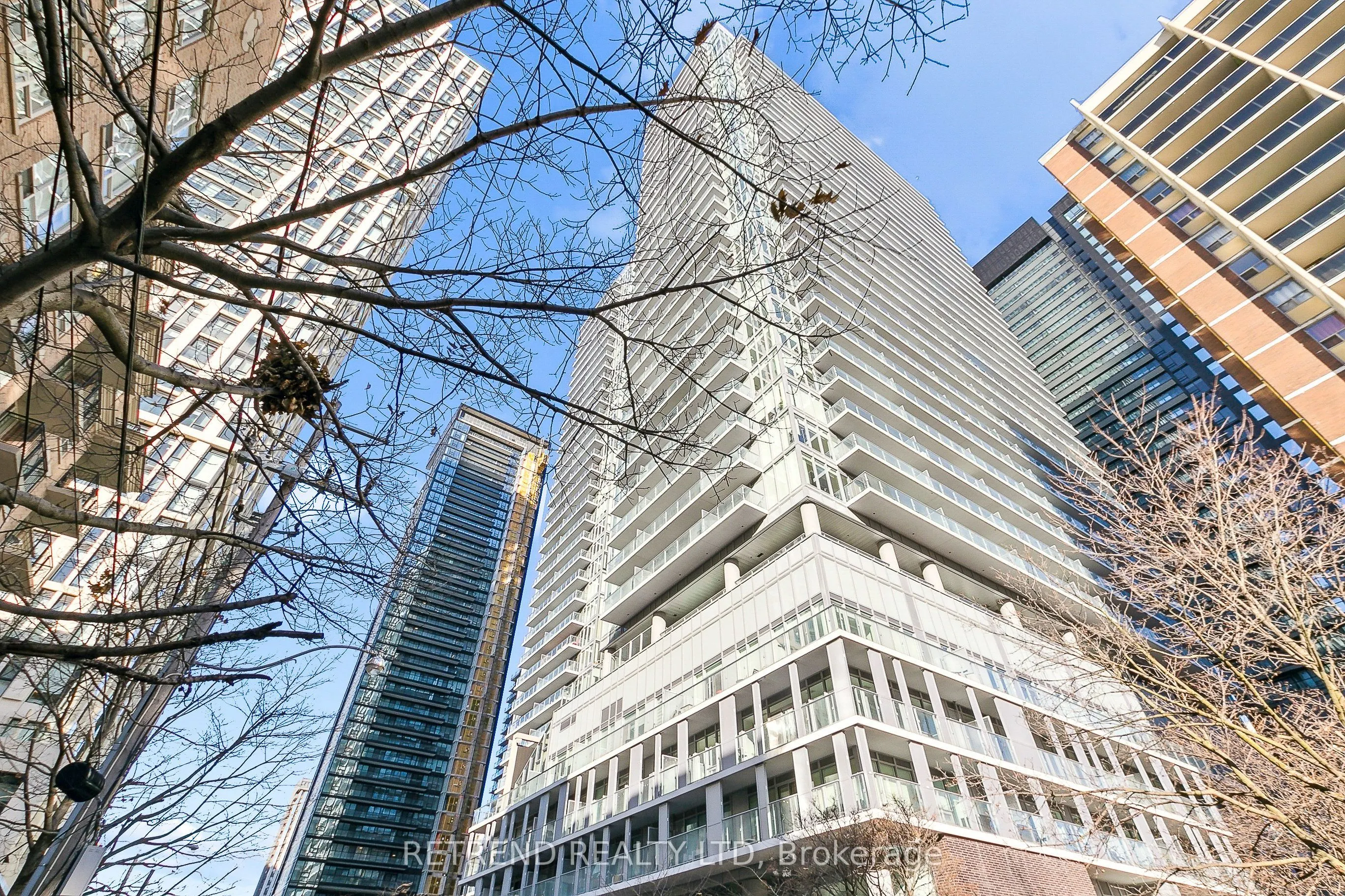 195 Redpath Avenue #1402