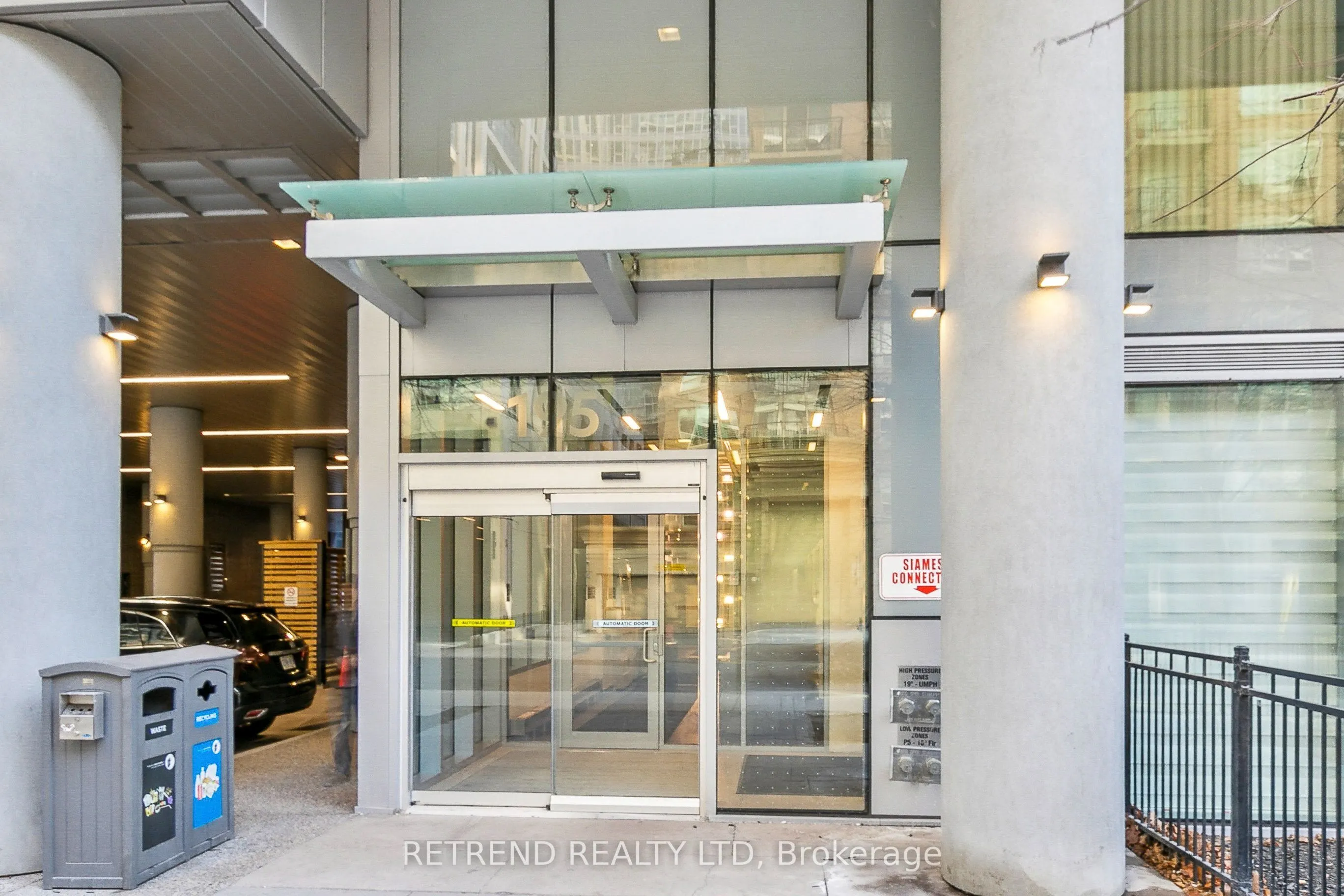 195 Redpath Avenue #1402