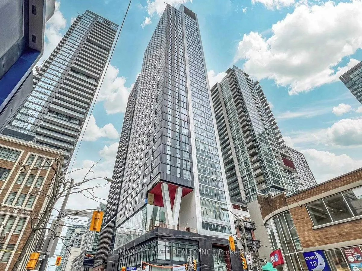 357 King Street #1904