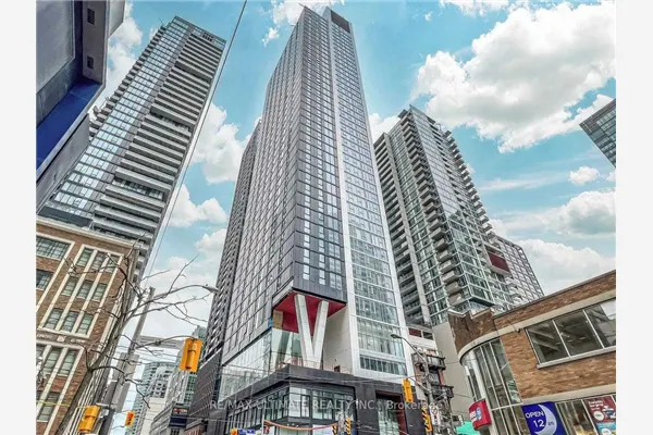 357 King Street #1904