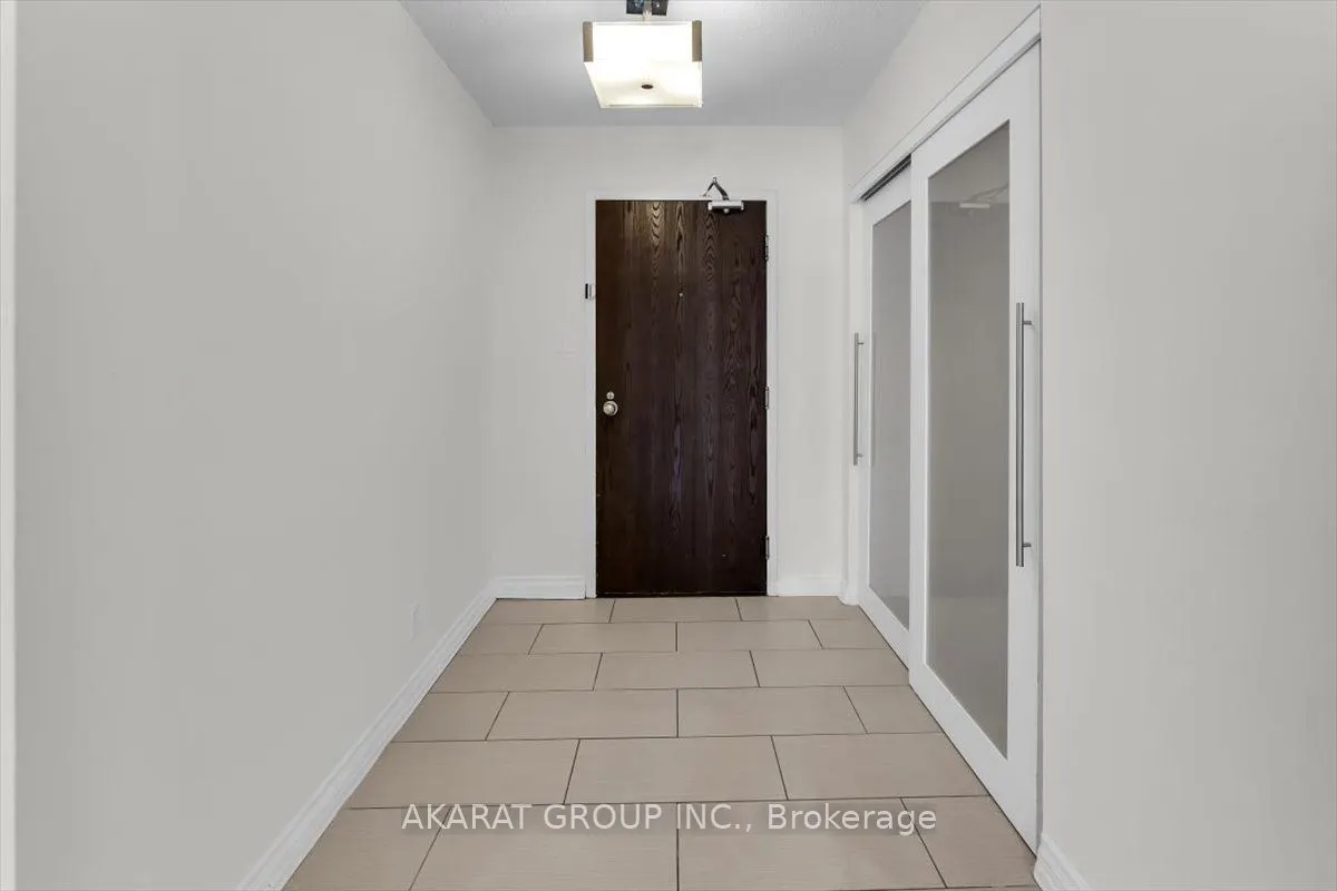 44 Gerrard Street W #1204