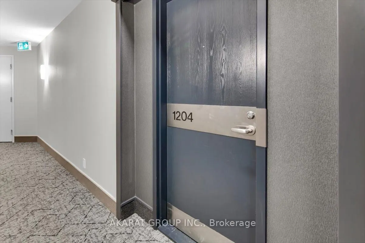 44 Gerrard Street W #1204