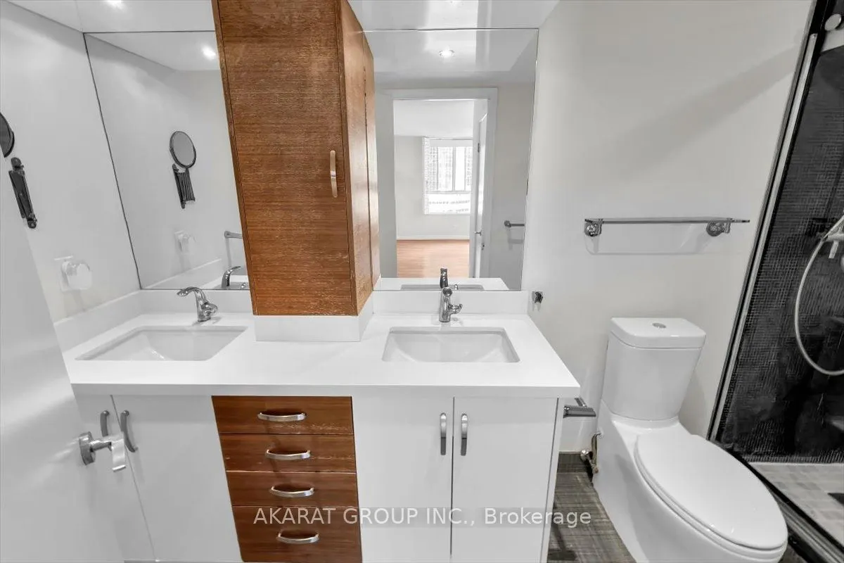 44 Gerrard Street W #1204