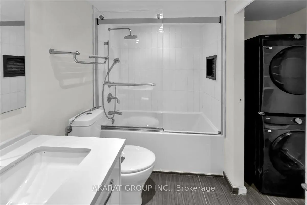 44 Gerrard Street W #1204