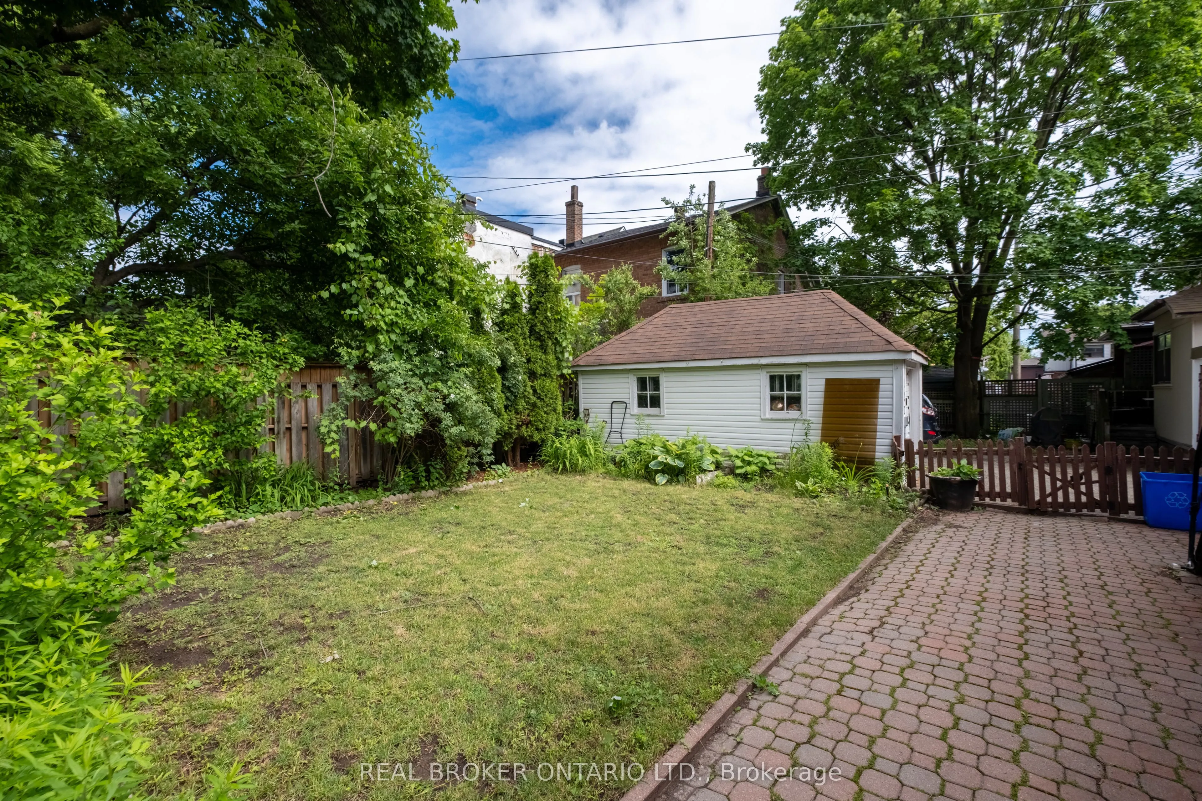 33 Atlas Avenue