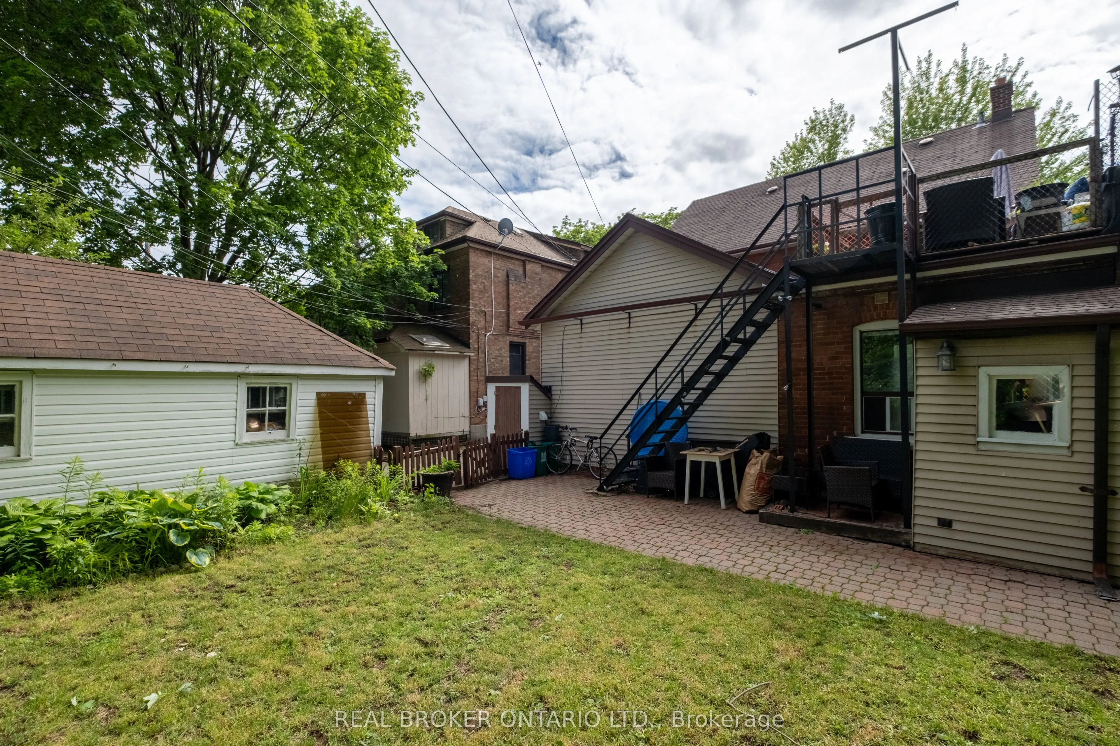 33 Atlas Avenue