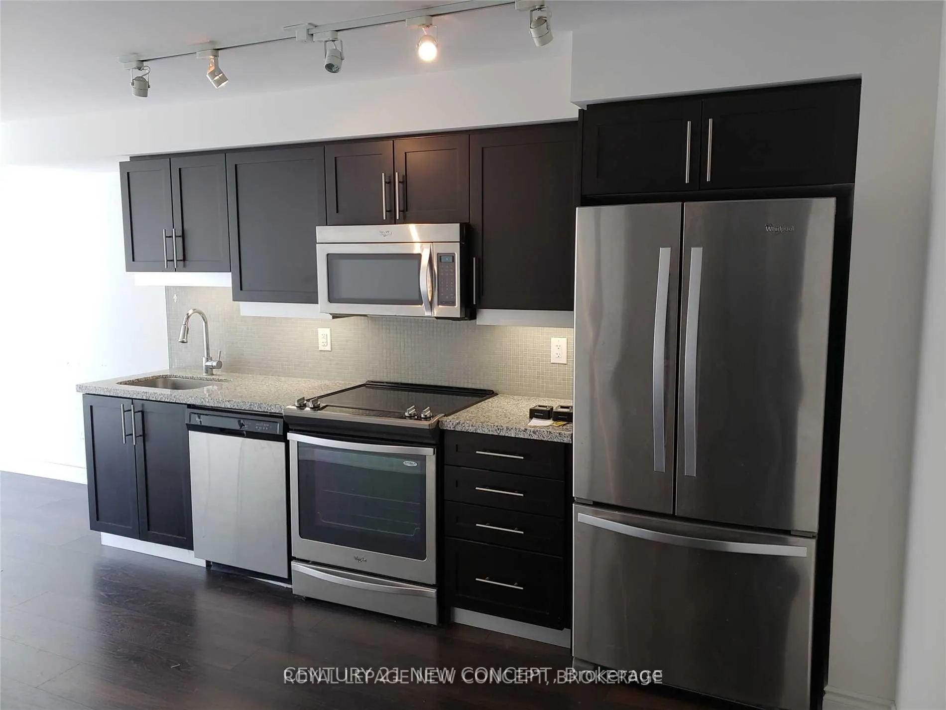 400 Adelaide Street E #211