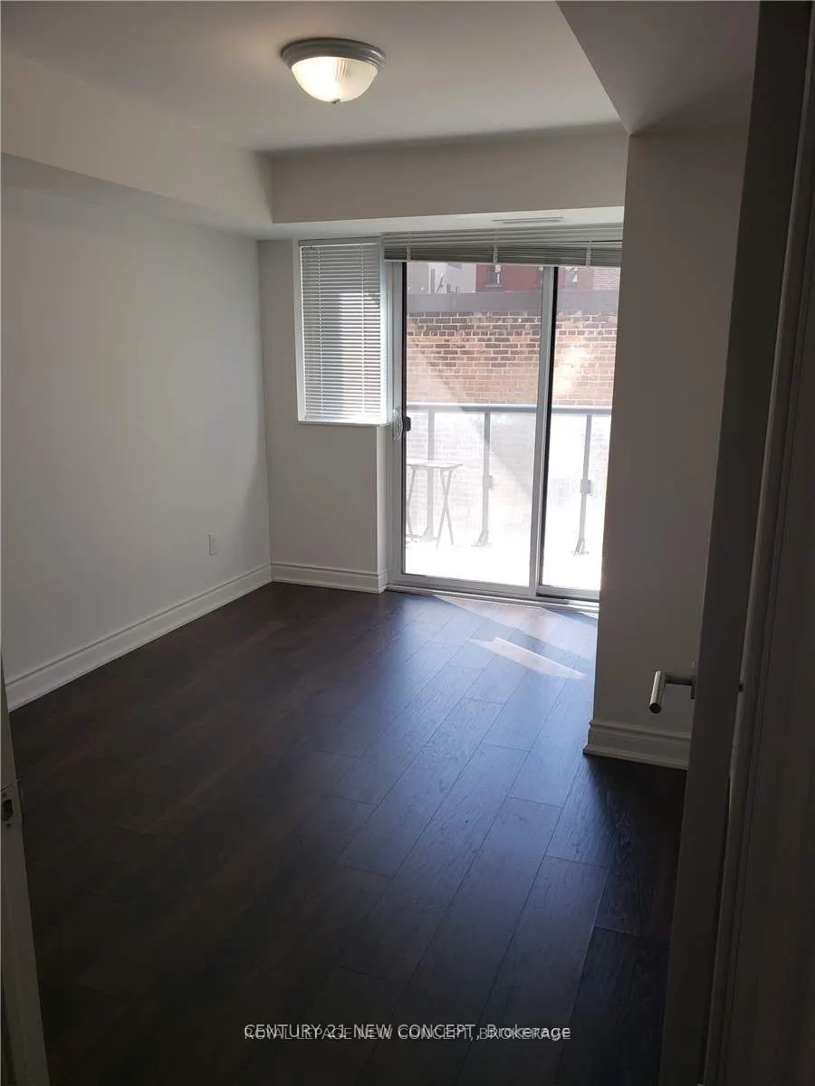 400 Adelaide Street E #211